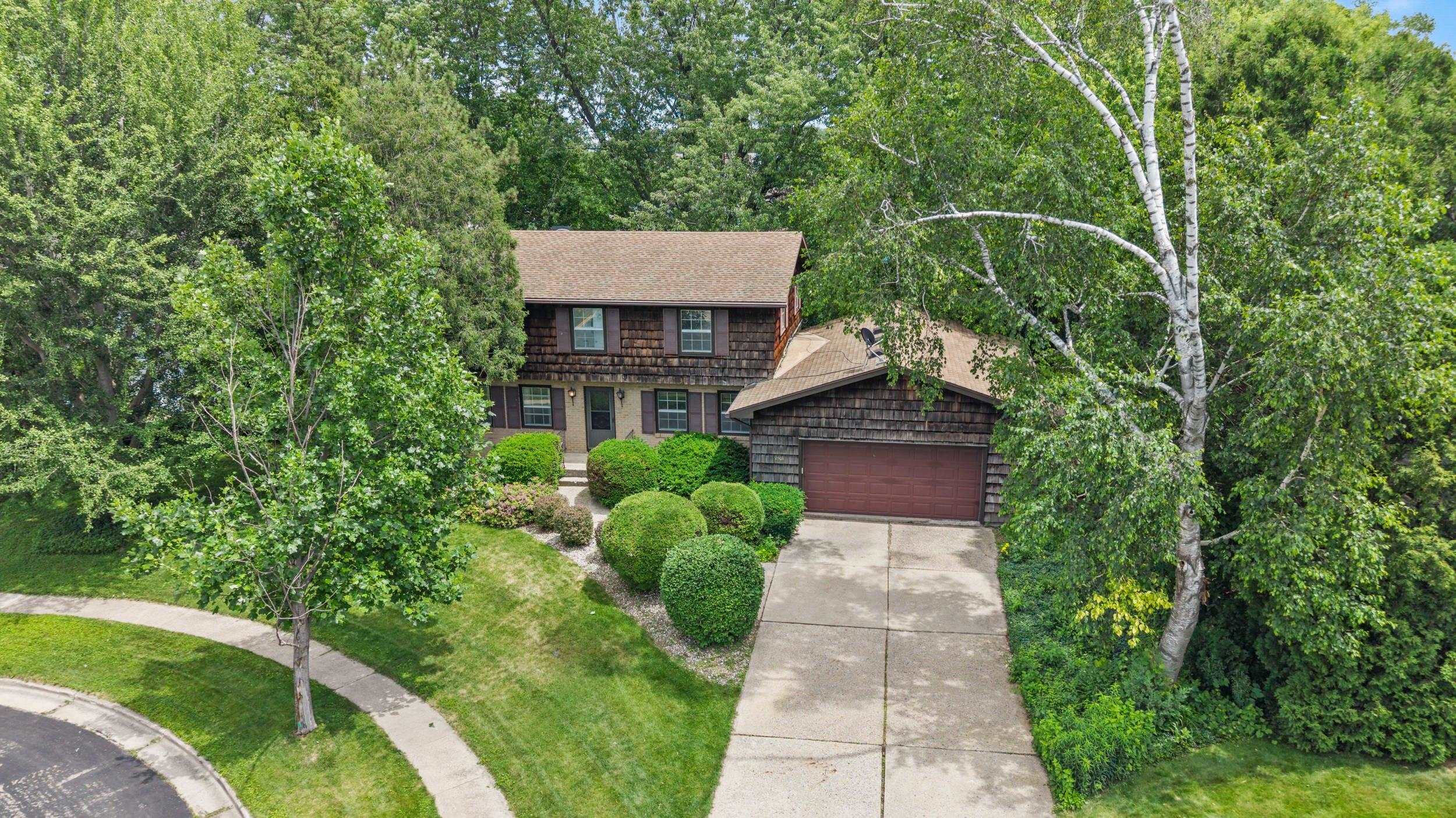 2403 Maywood Circle