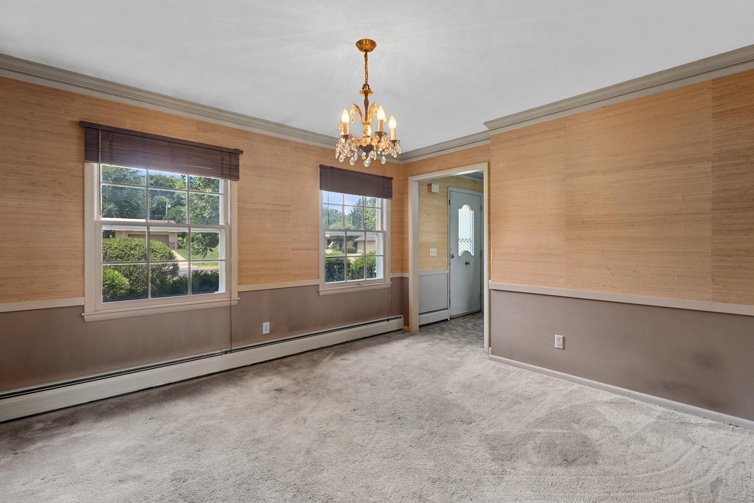 2403 Maywood Circle