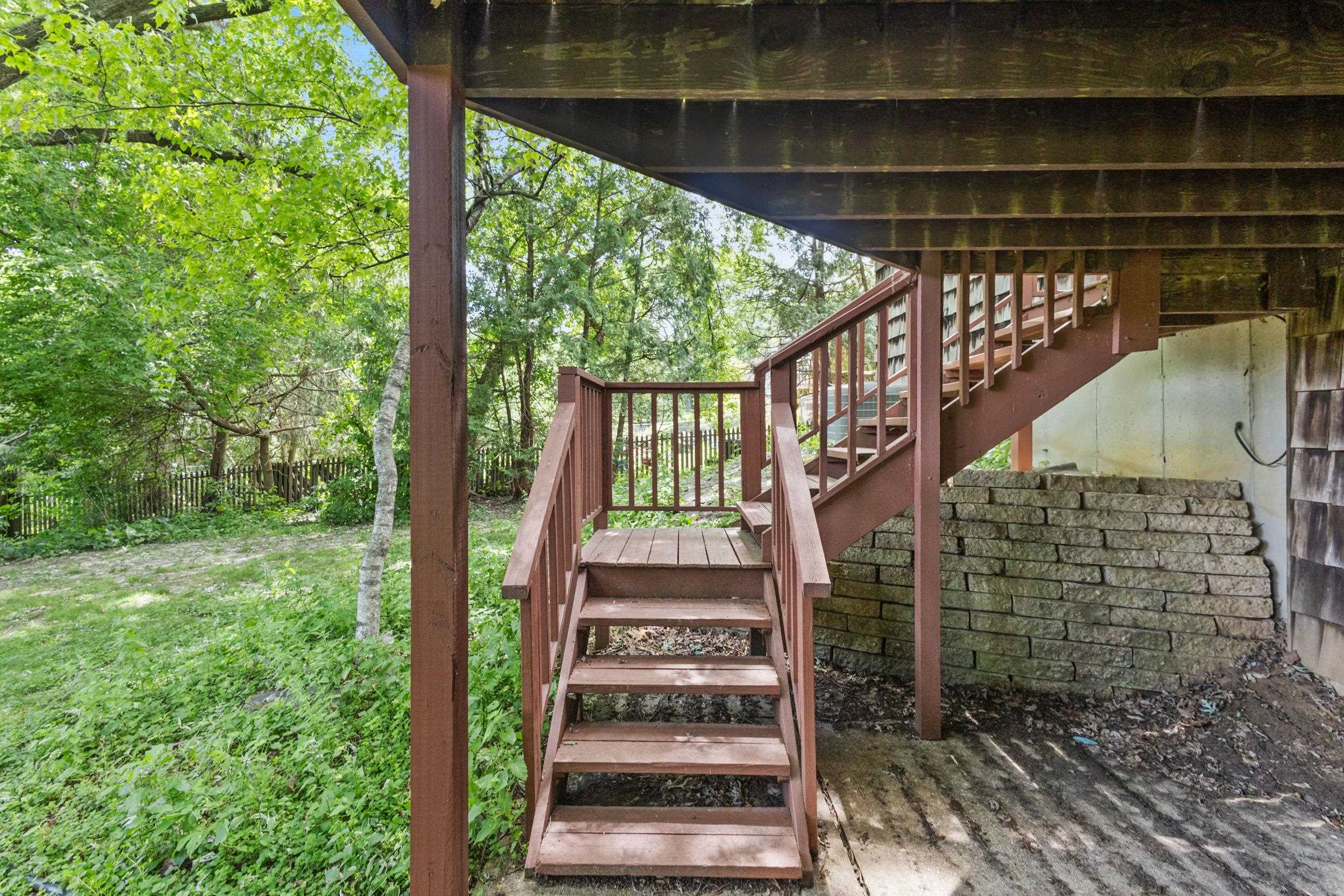 2403 Maywood Circle