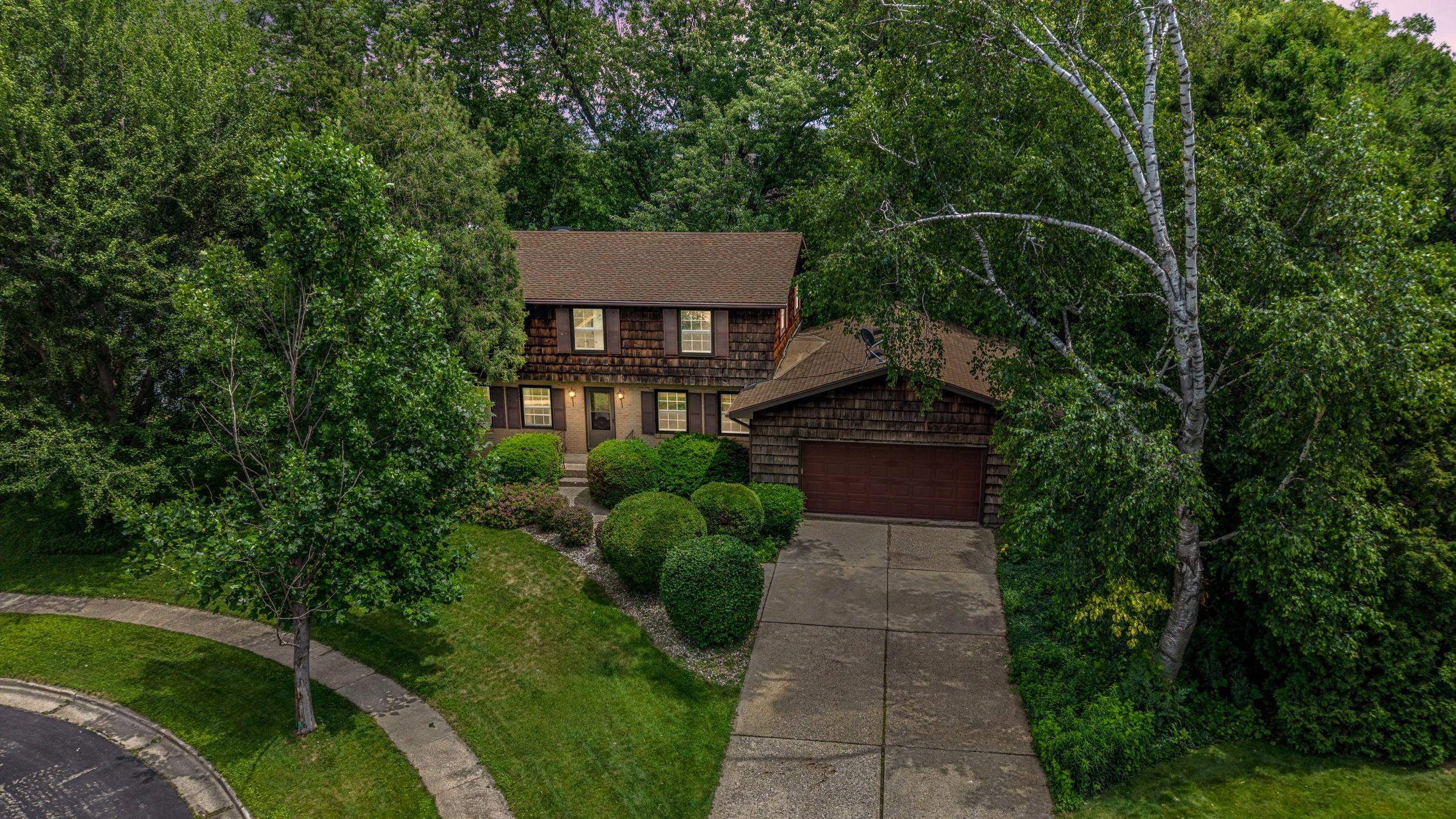2403 Maywood Circle