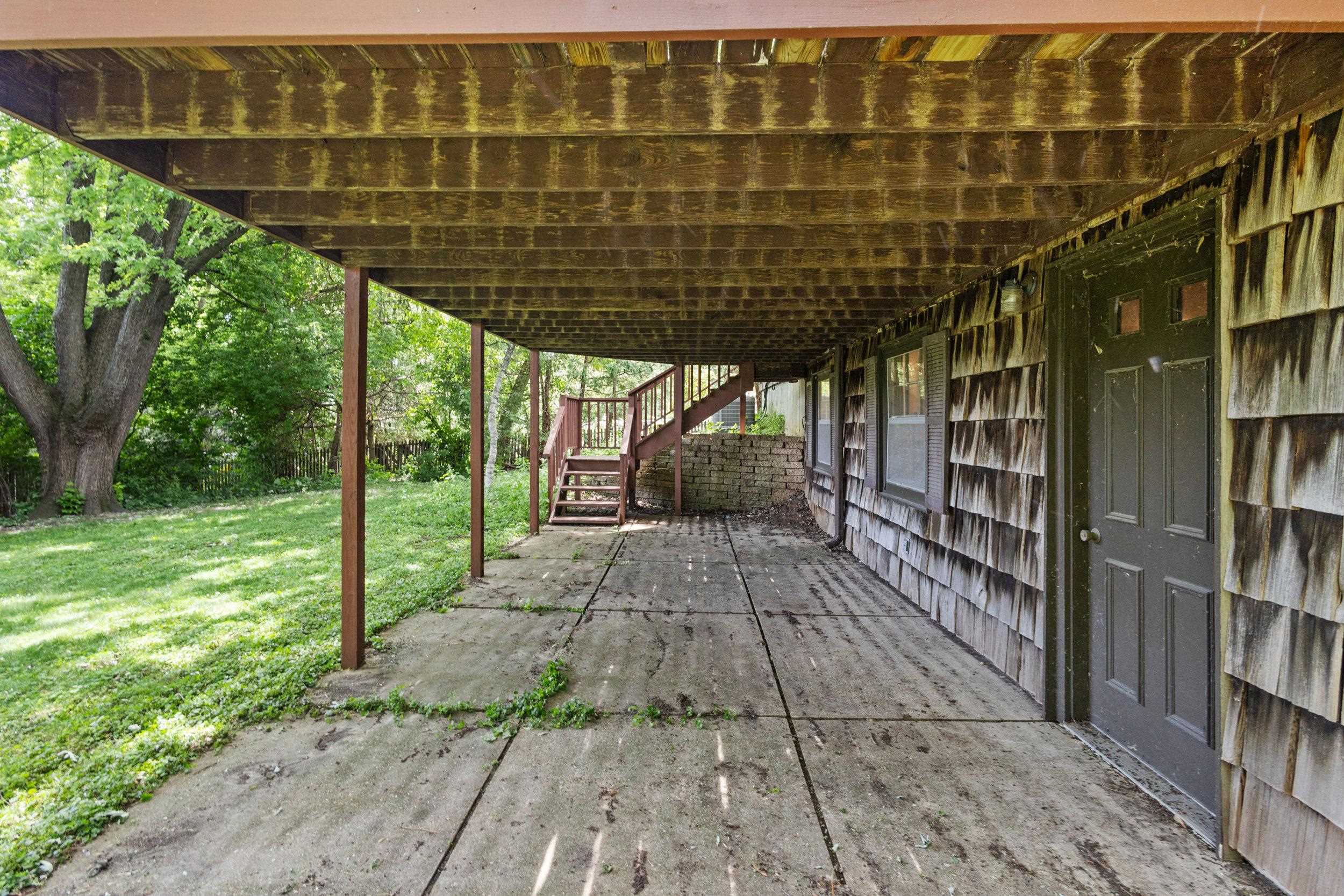 2403 Maywood Circle