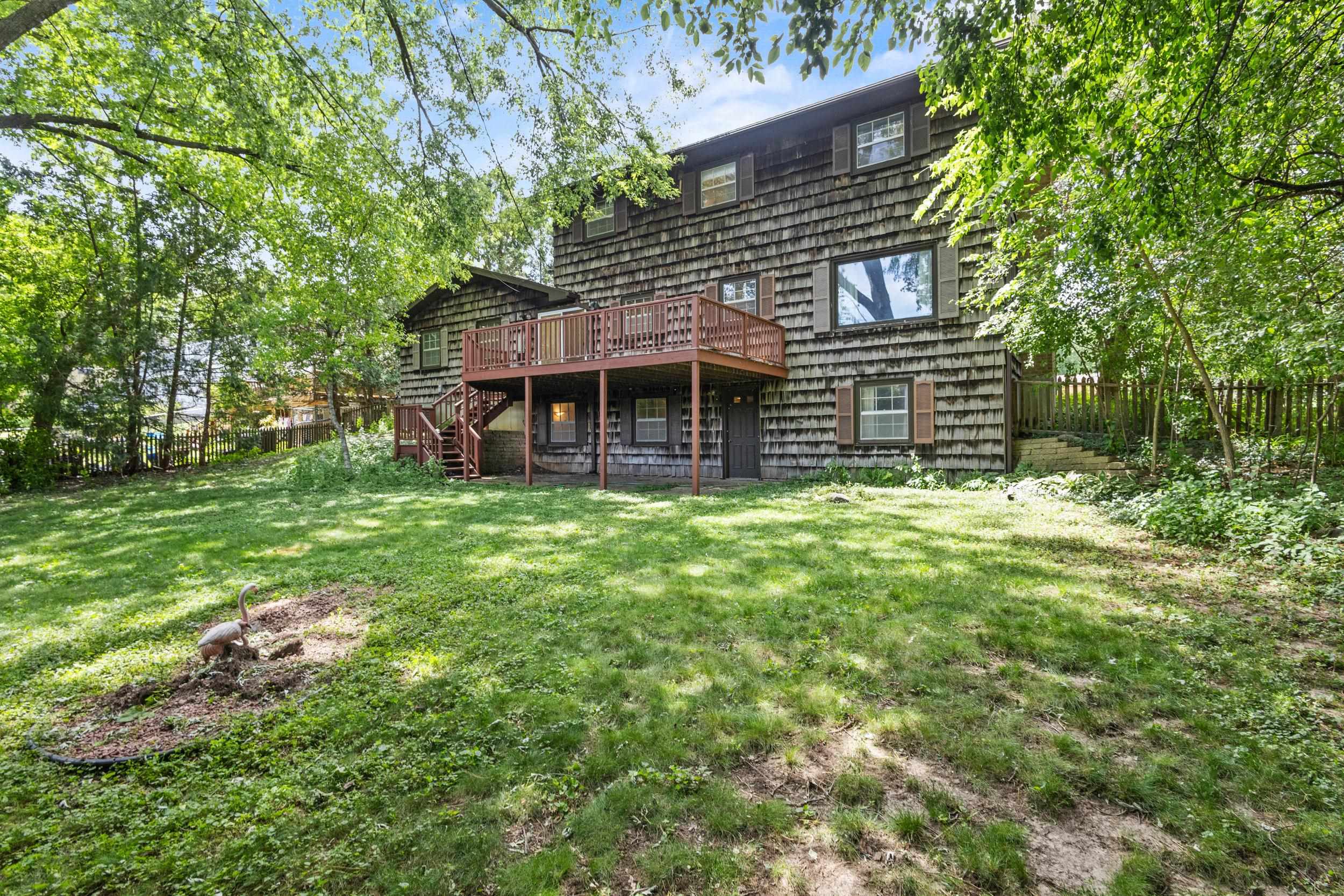 2403 Maywood Circle