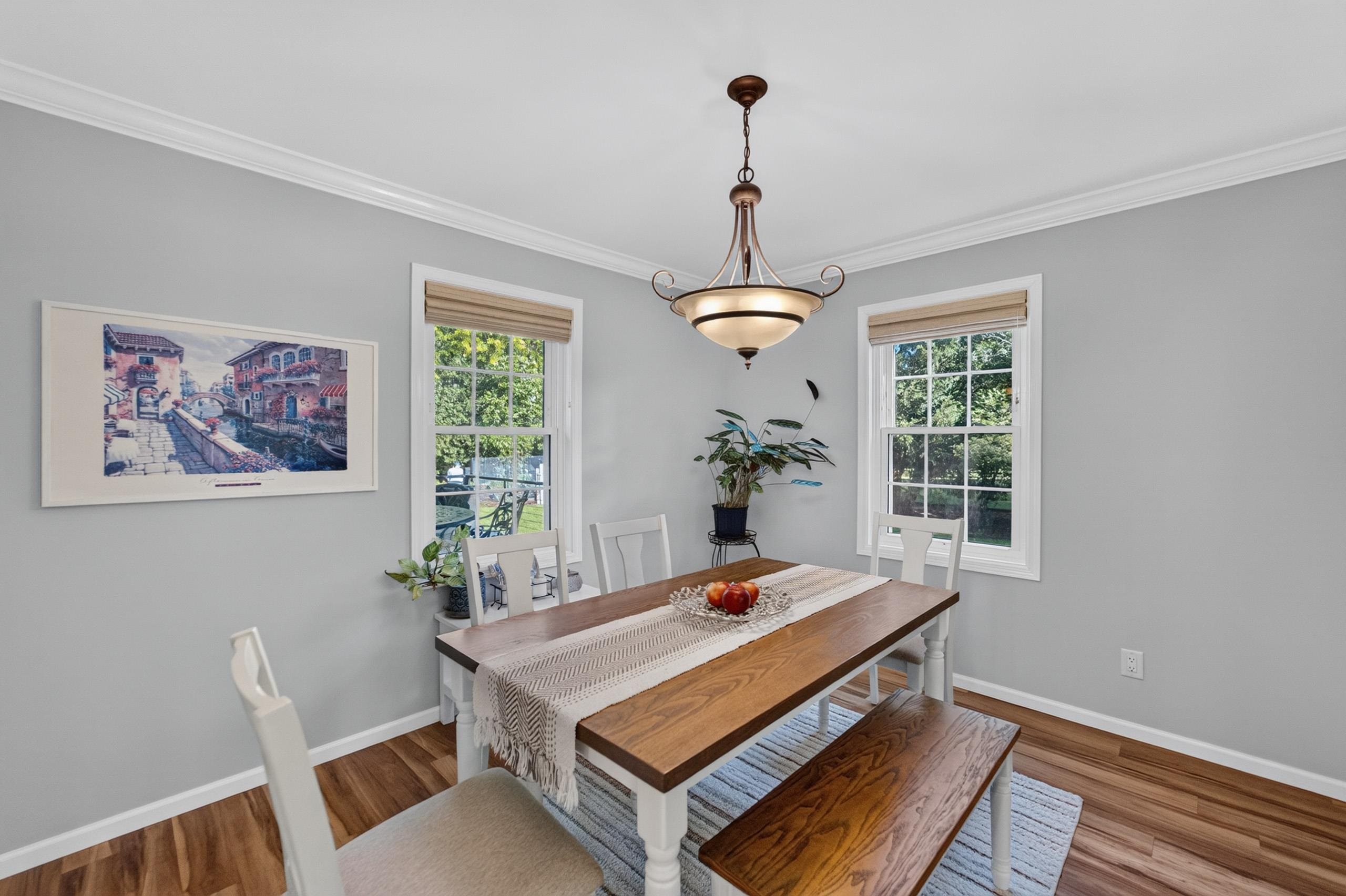 8 Darien Circle