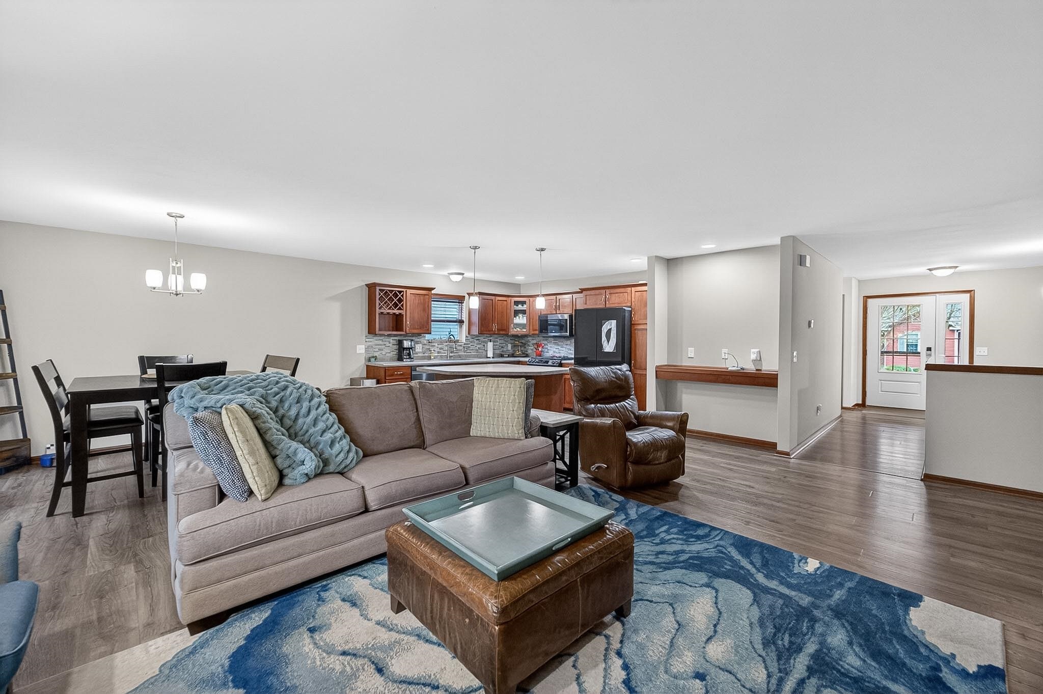 8918 Silkwood Trail