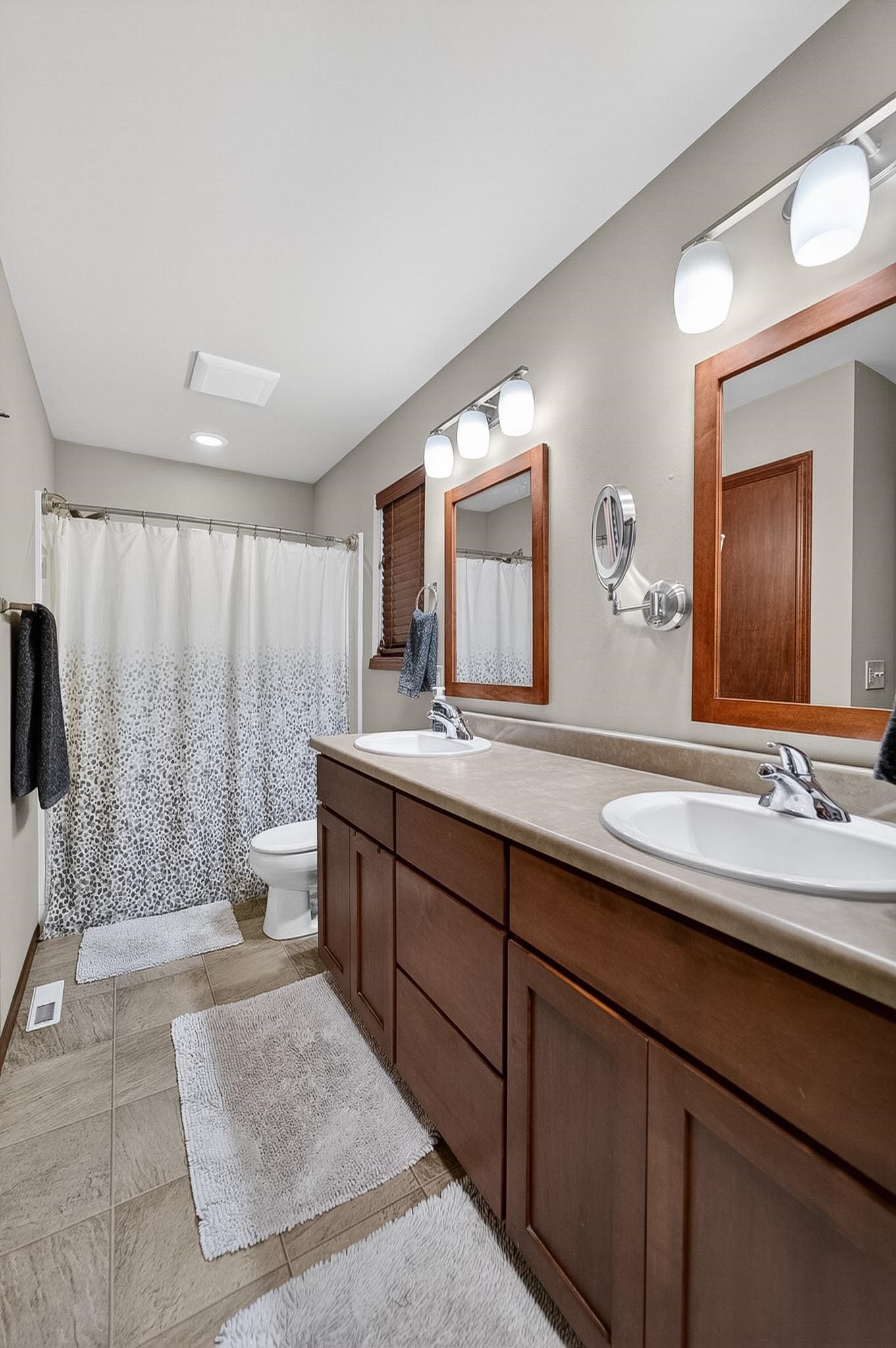 8918 Silkwood Trail