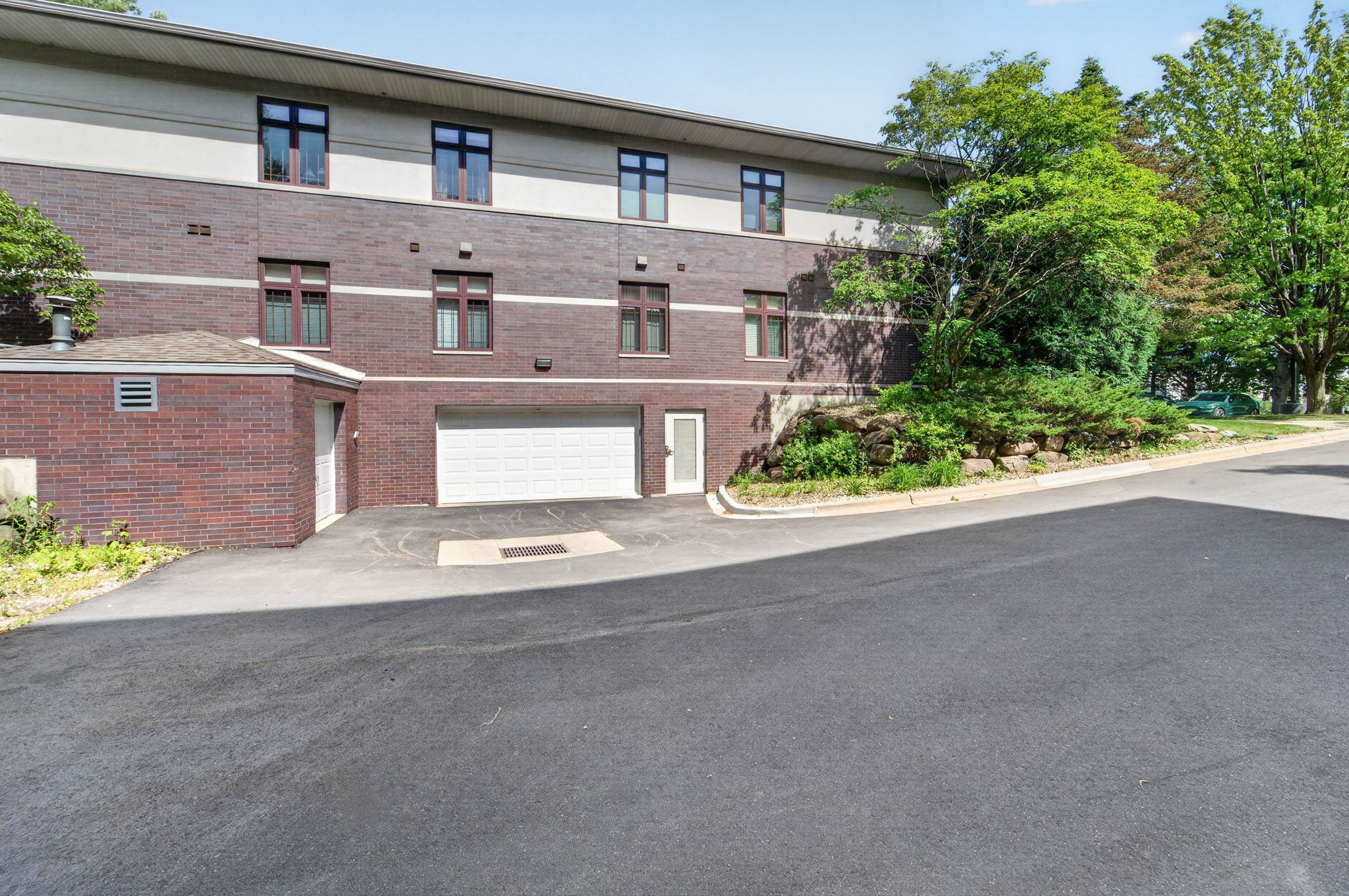 6802 Raymond Road 205