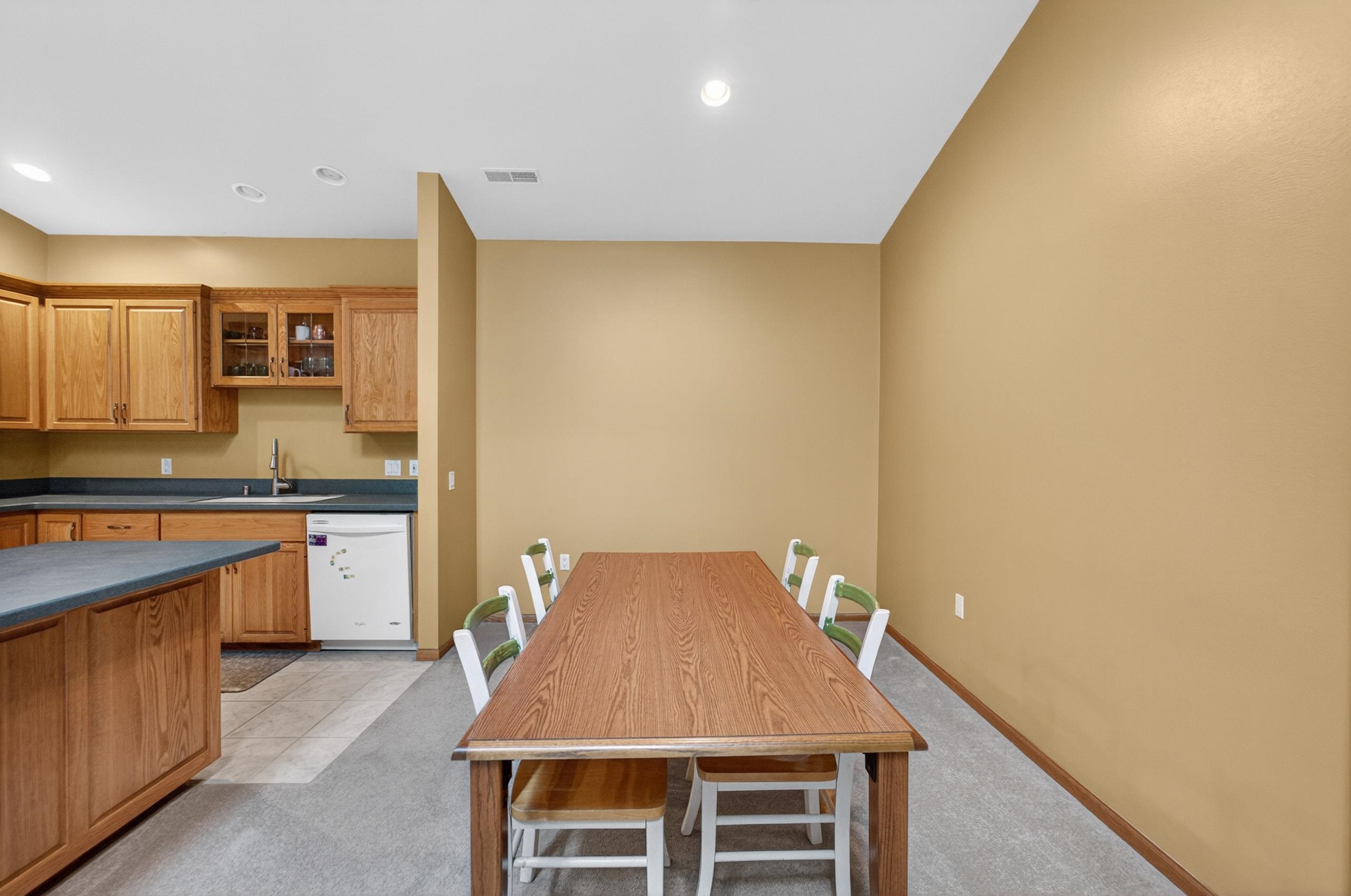 6802 Raymond Road 205