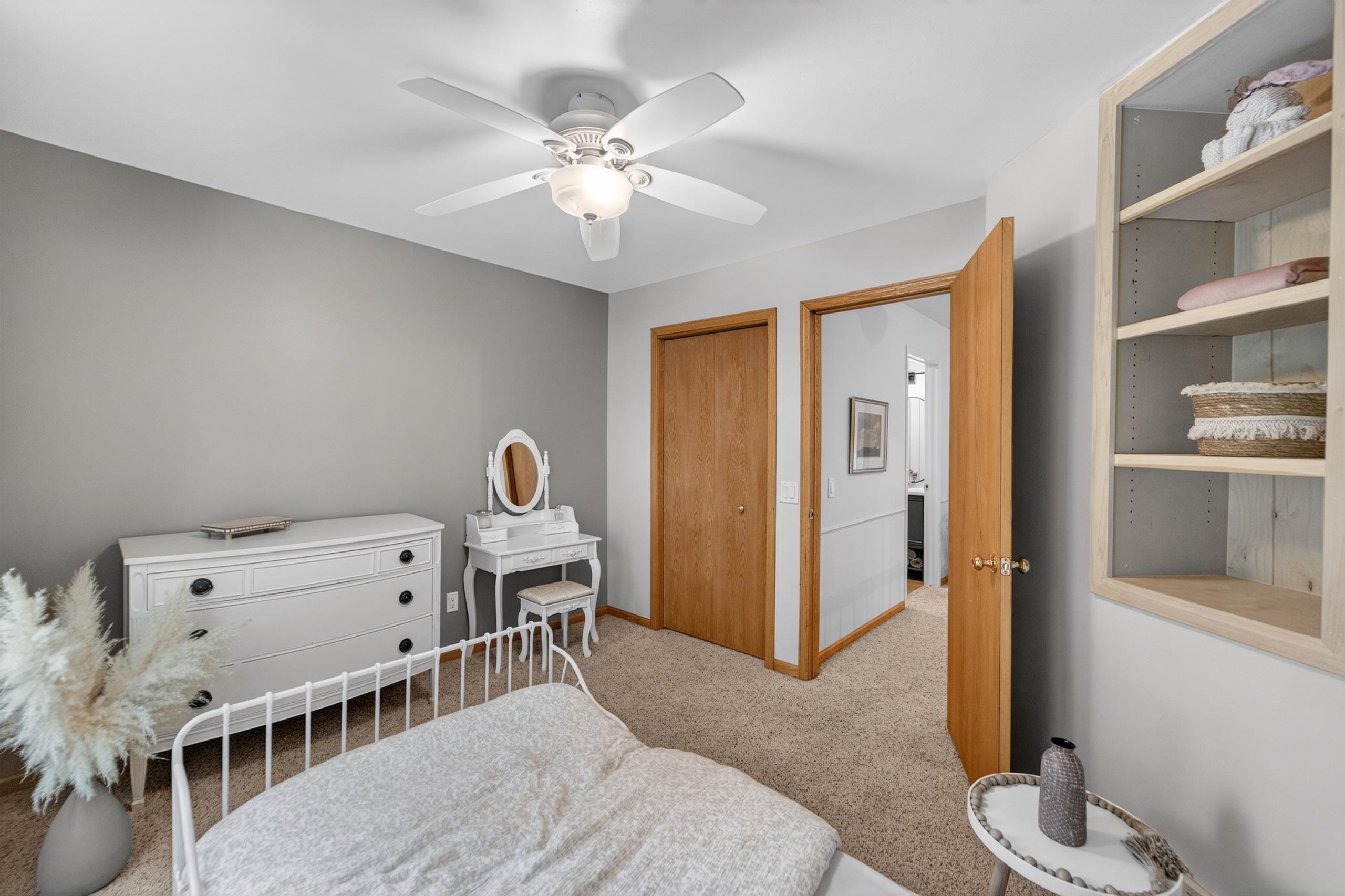405 Meadow View Lane
