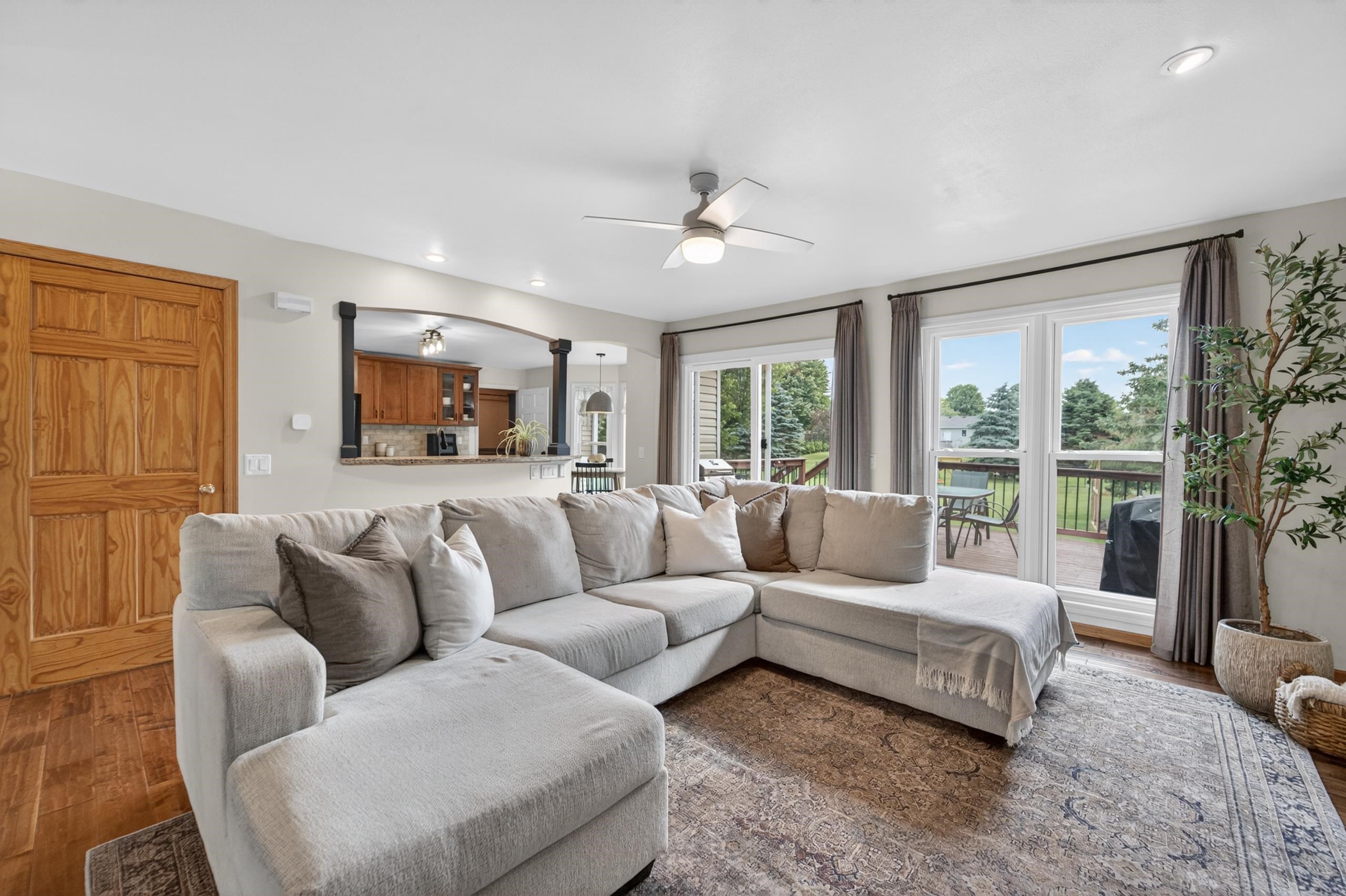 405 Meadow View Lane