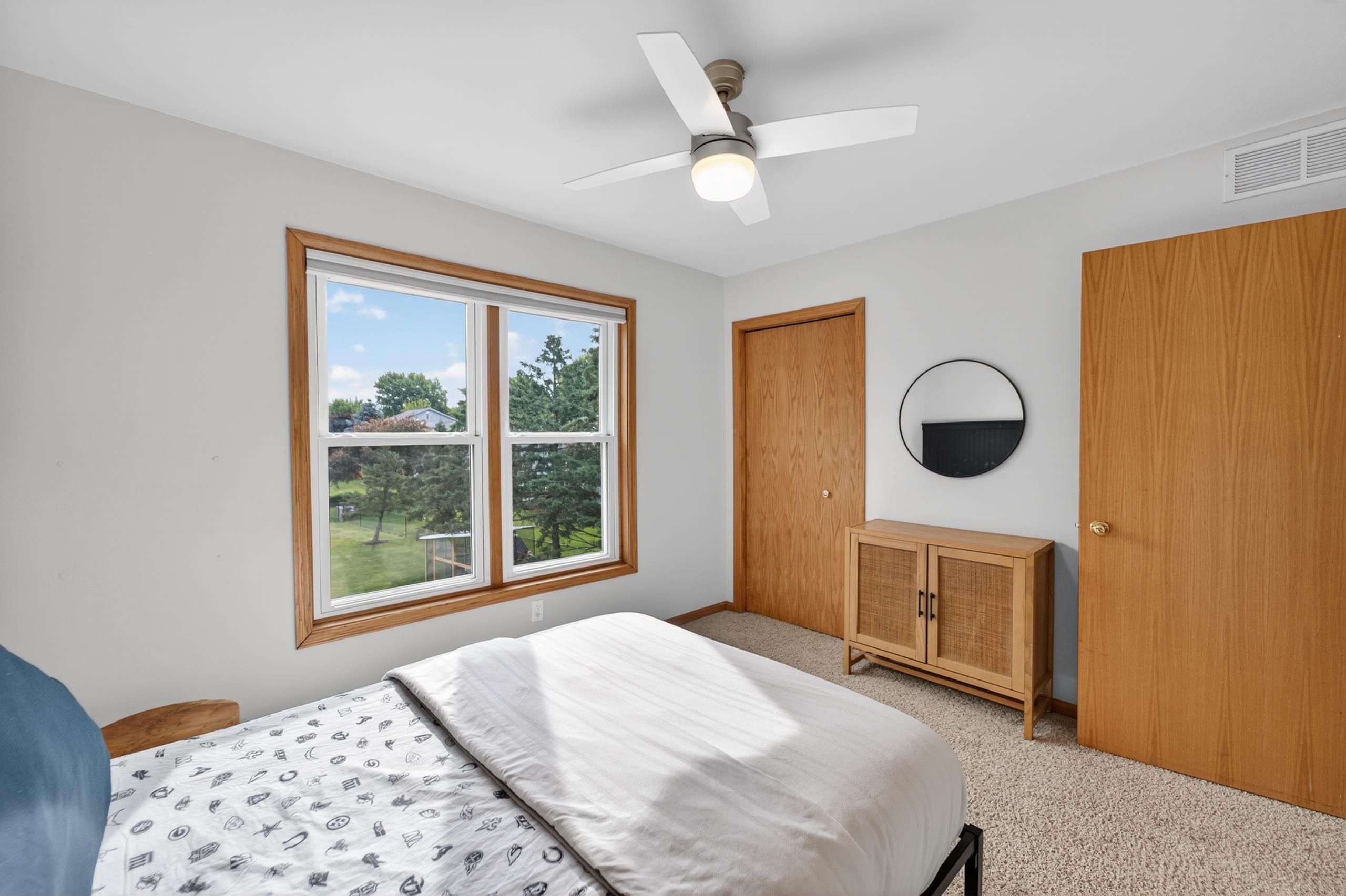 405 Meadow View Lane