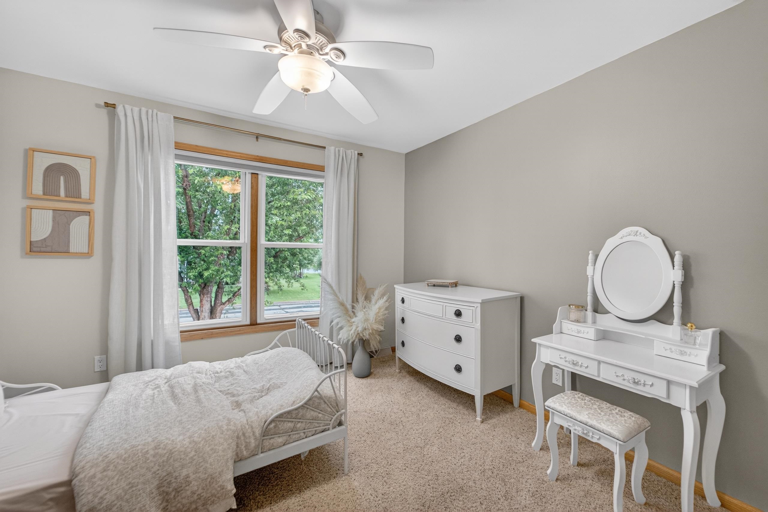 405 Meadow View Lane