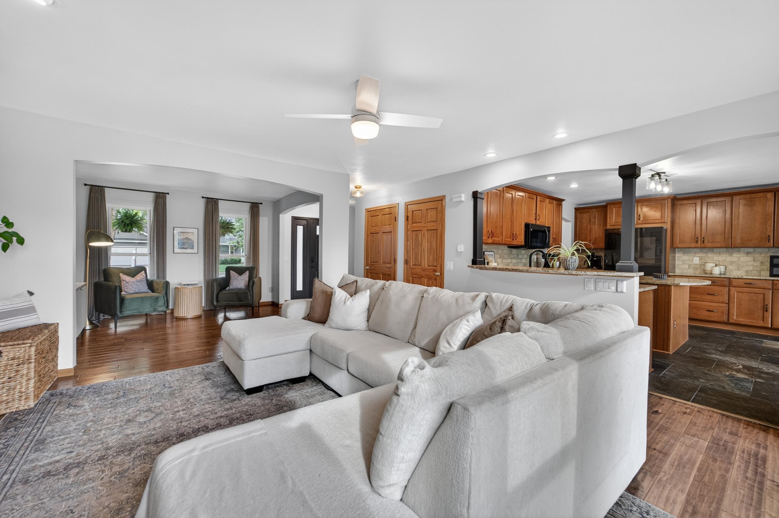 405 Meadow View Lane