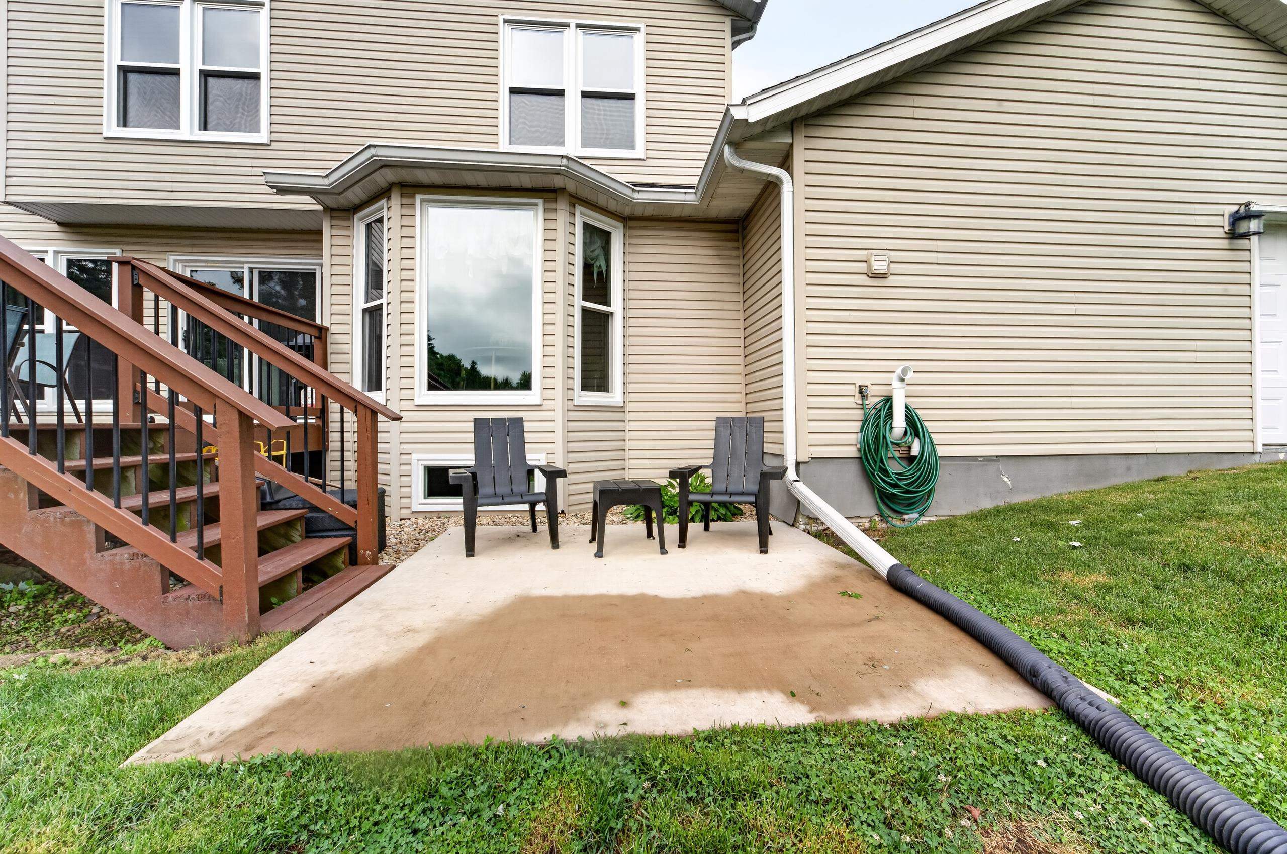 405 Meadow View Lane