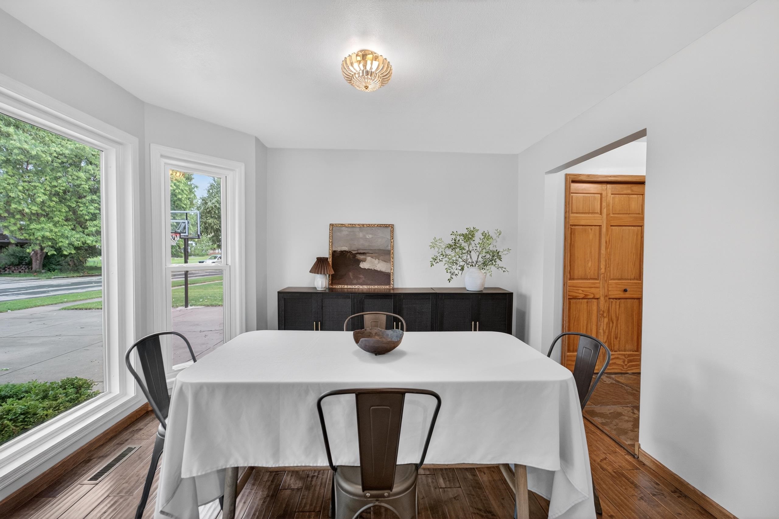 405 Meadow View Lane