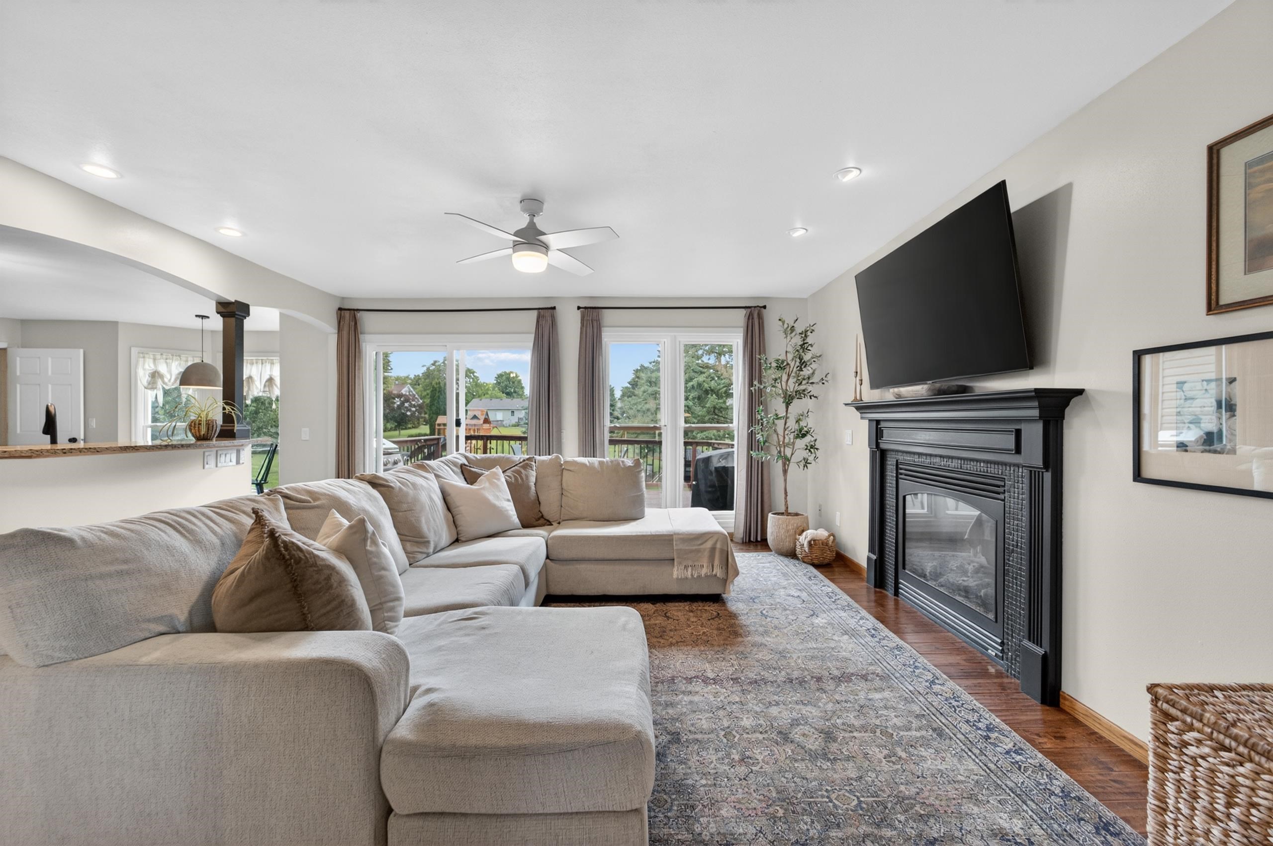 405 Meadow View Lane