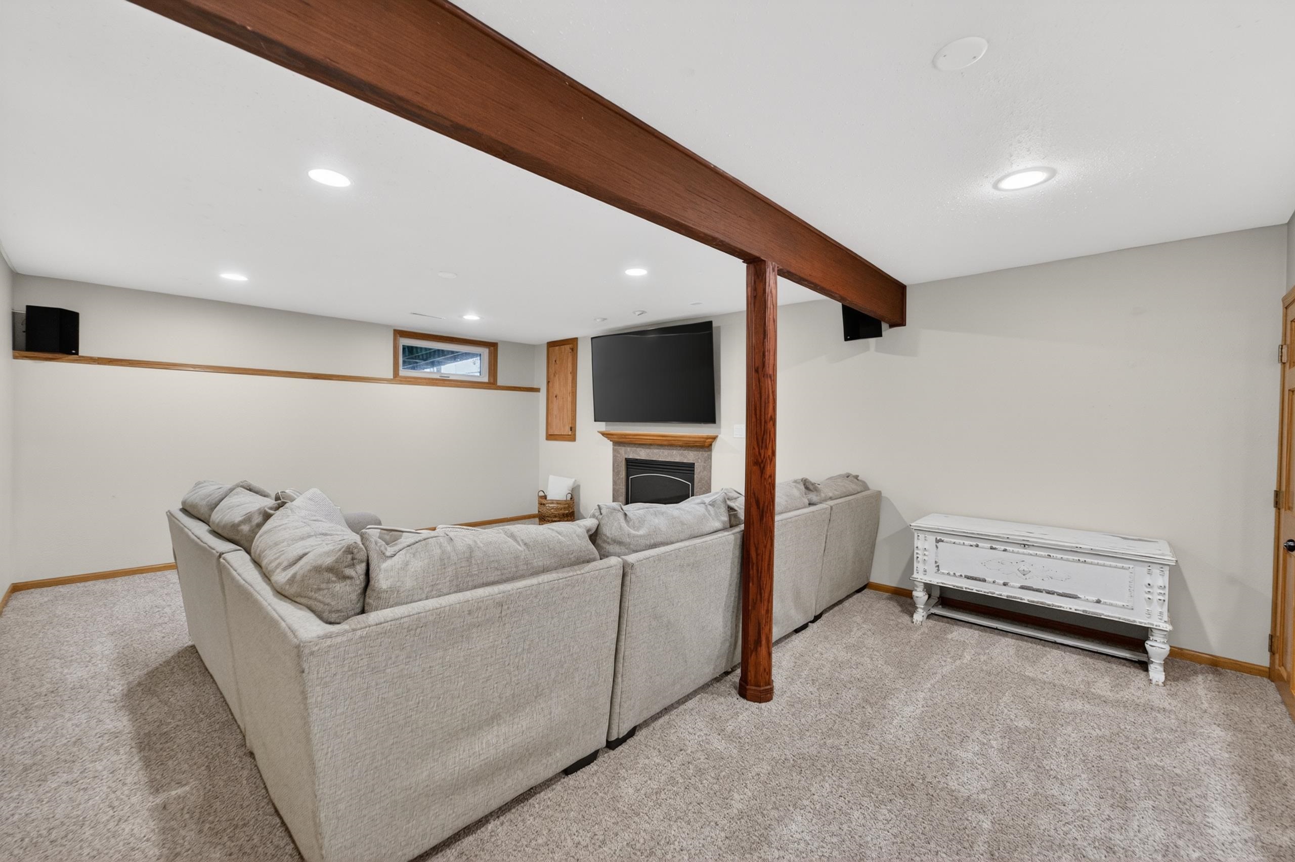 405 Meadow View Lane