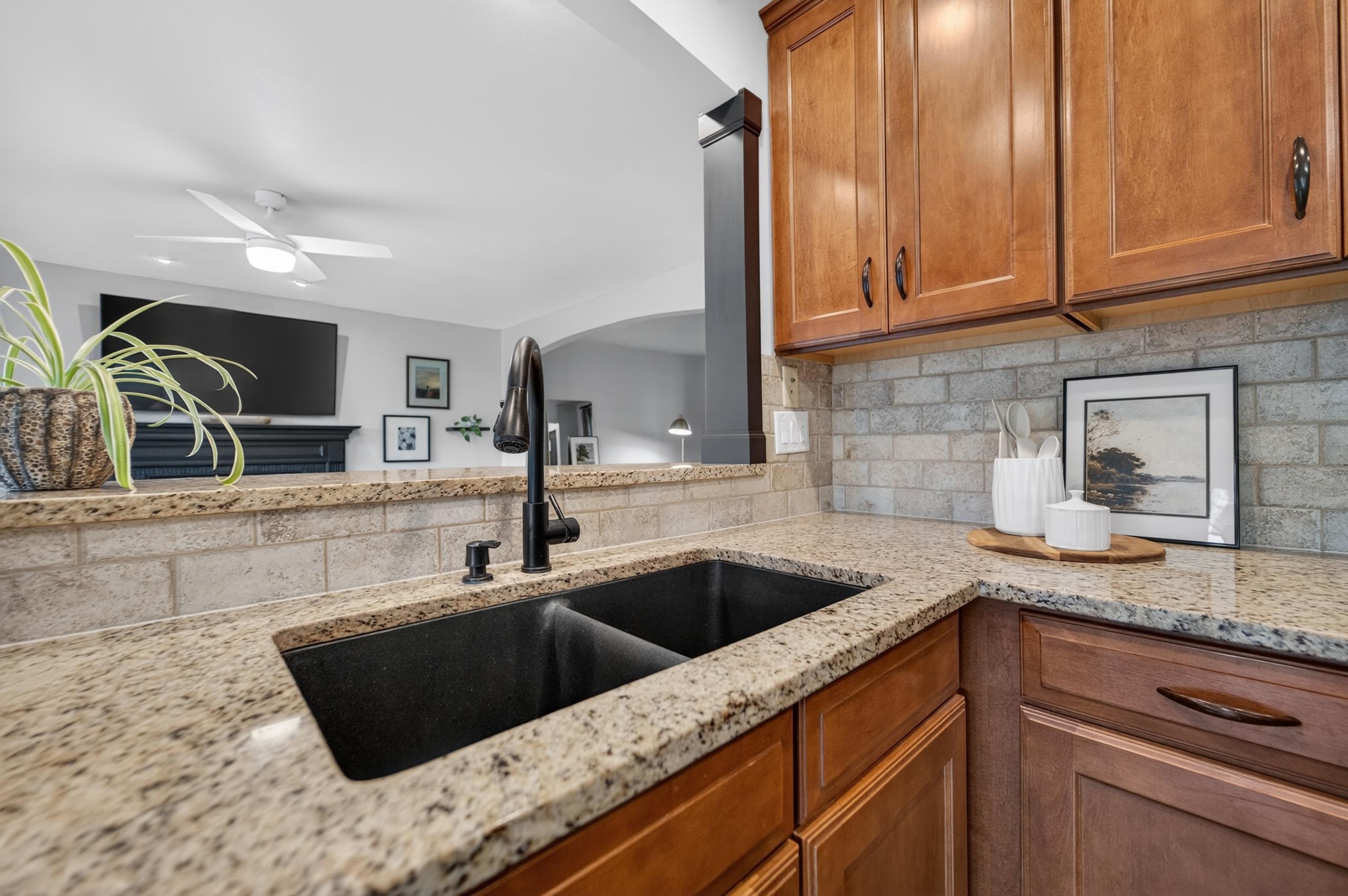 405 Meadow View Lane