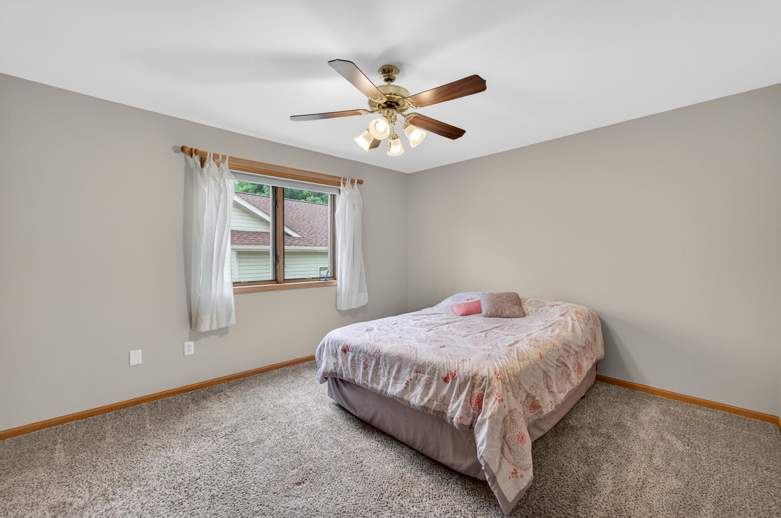 467 Sherbrooke Drive