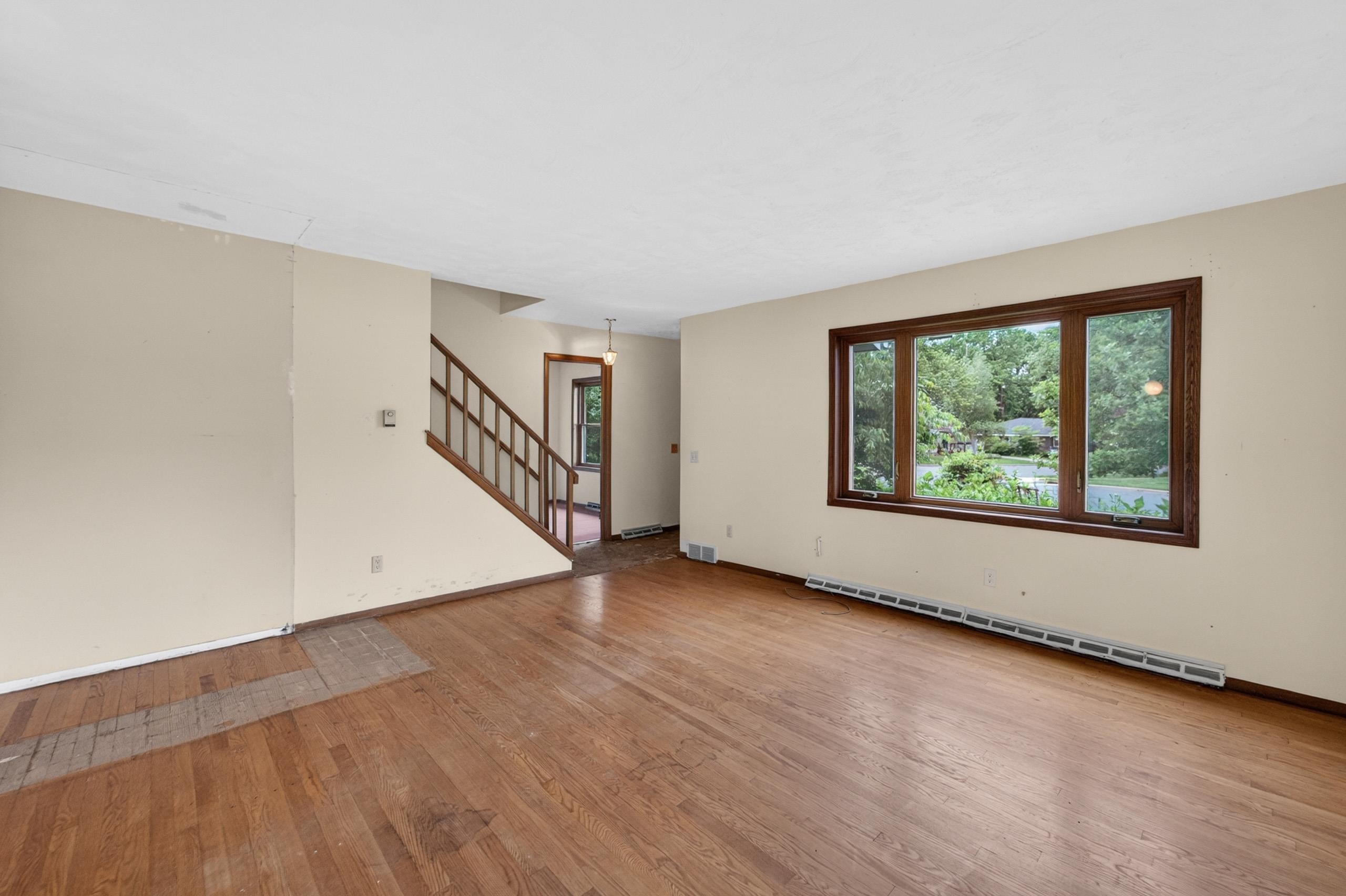 1605 Maple Street