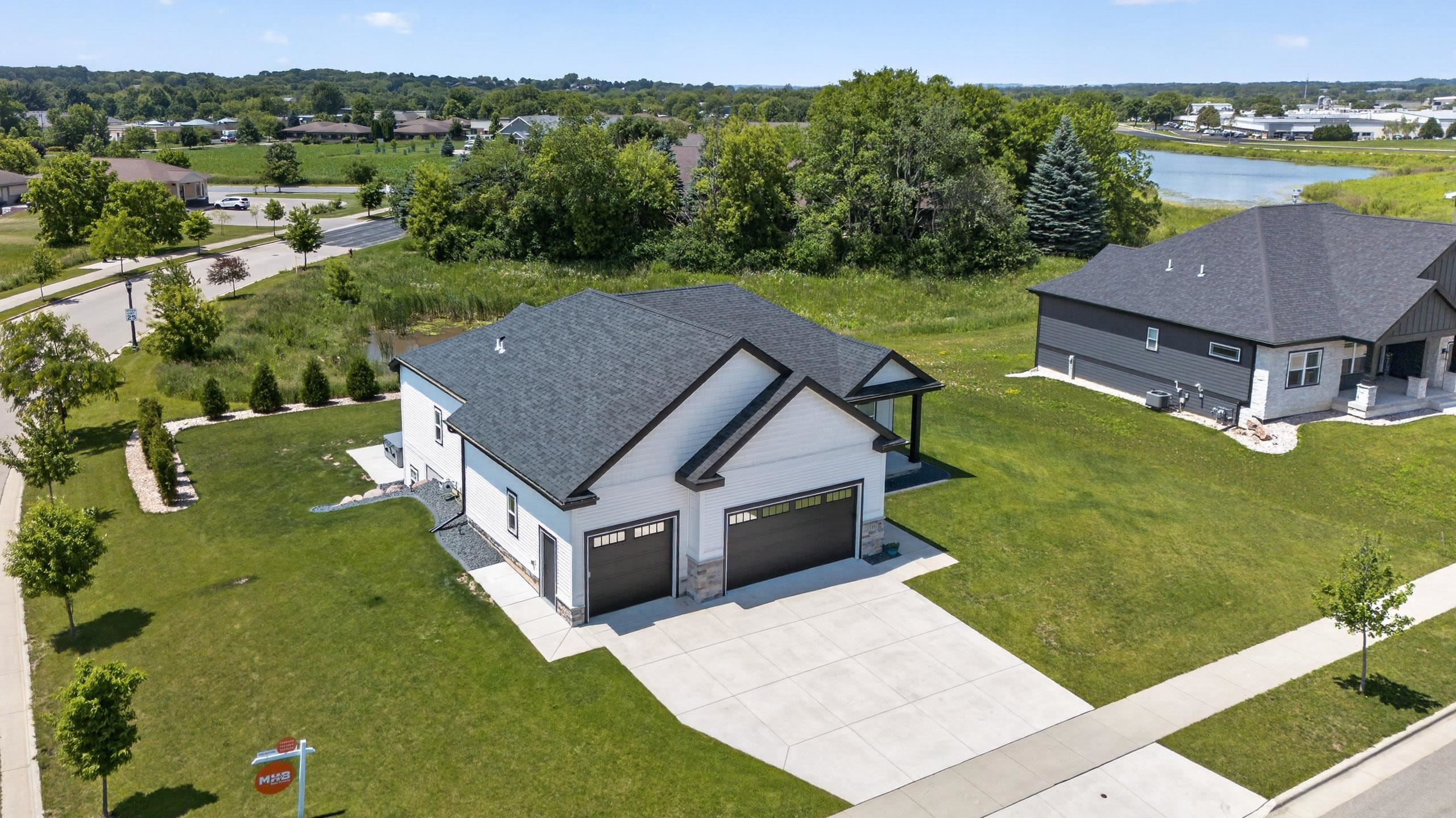 1101 Ballweg Lane