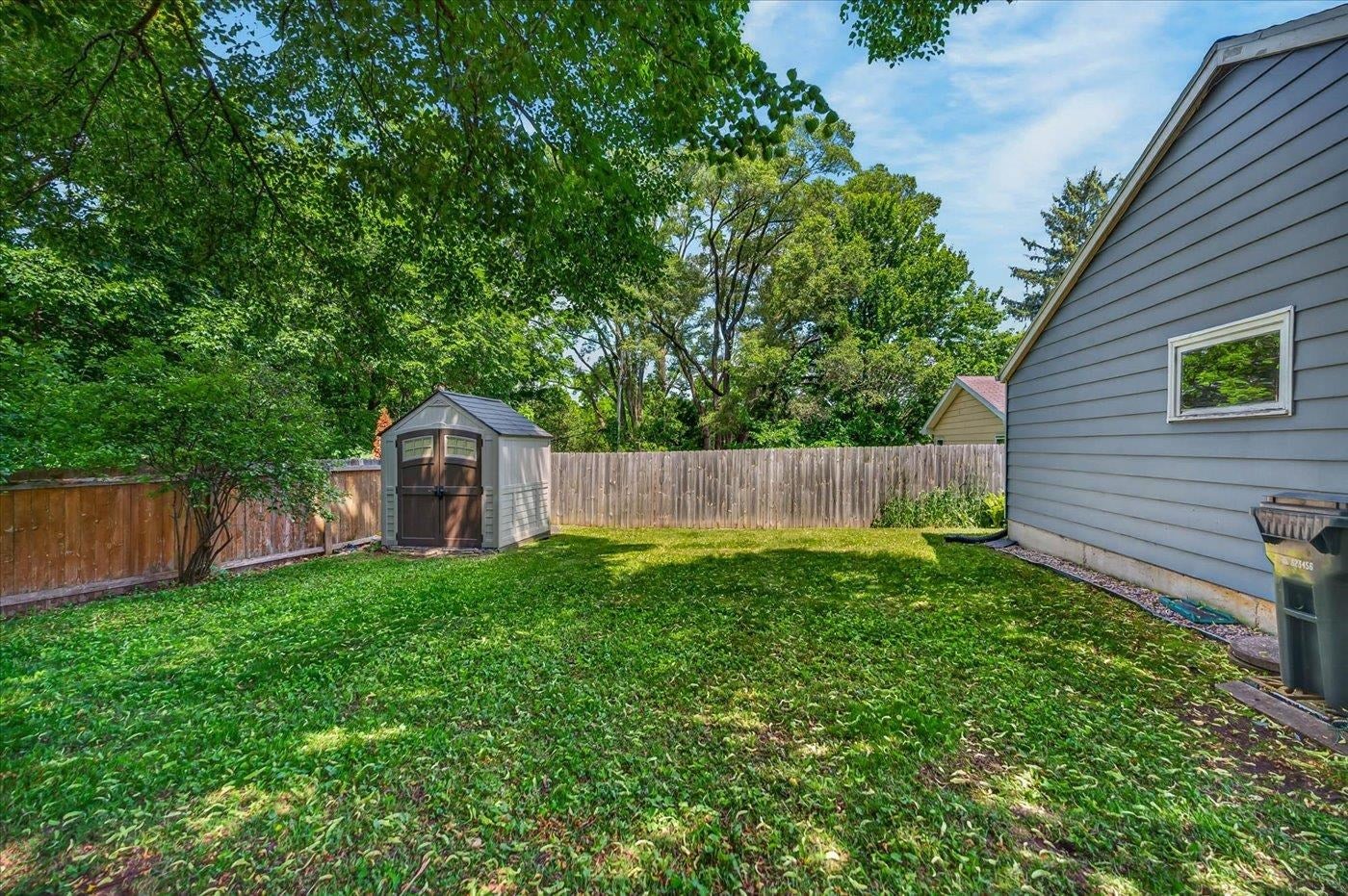 302 Glen Hwy