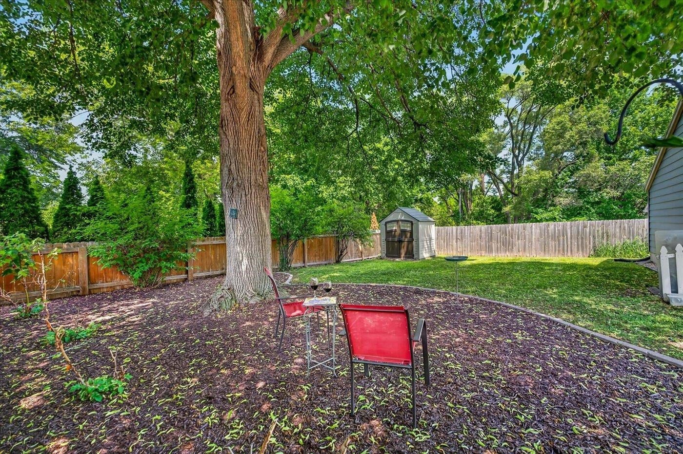 302 Glen Hwy