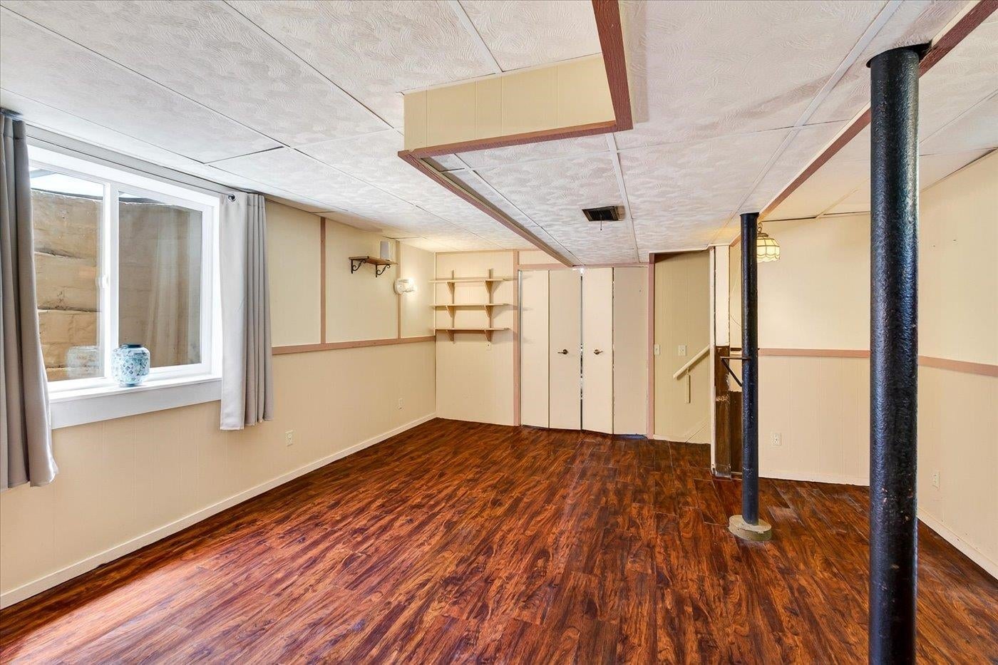 302 Glen Hwy