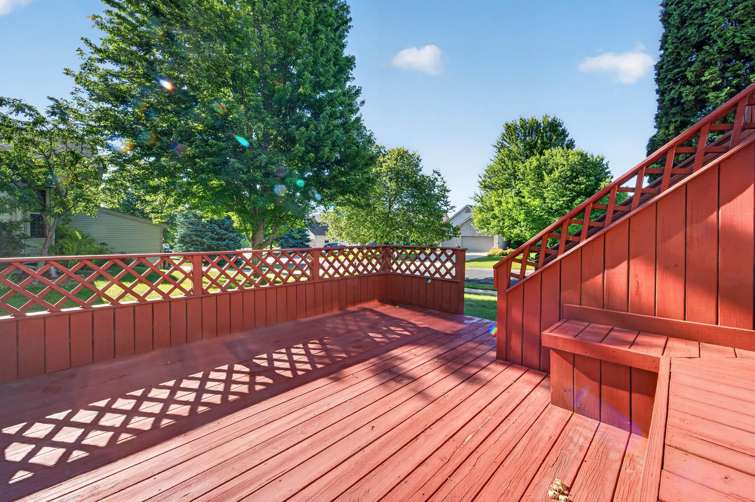 211 N Heatherstone Drive