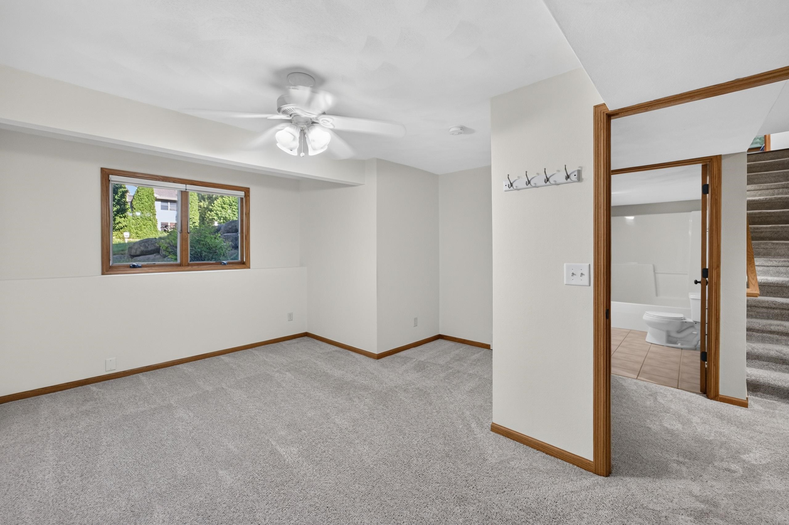211 N Heatherstone Drive