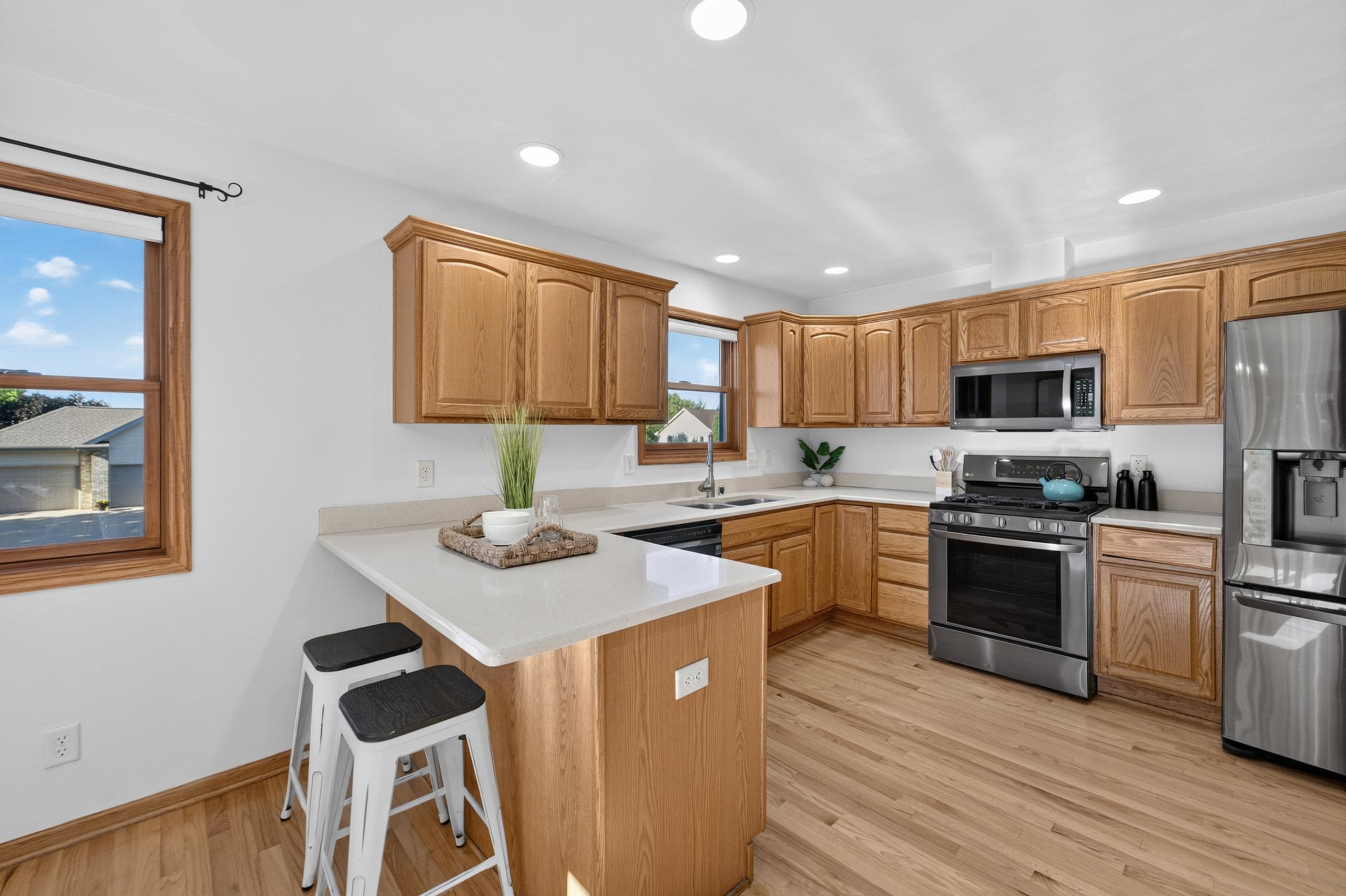211 N Heatherstone Drive