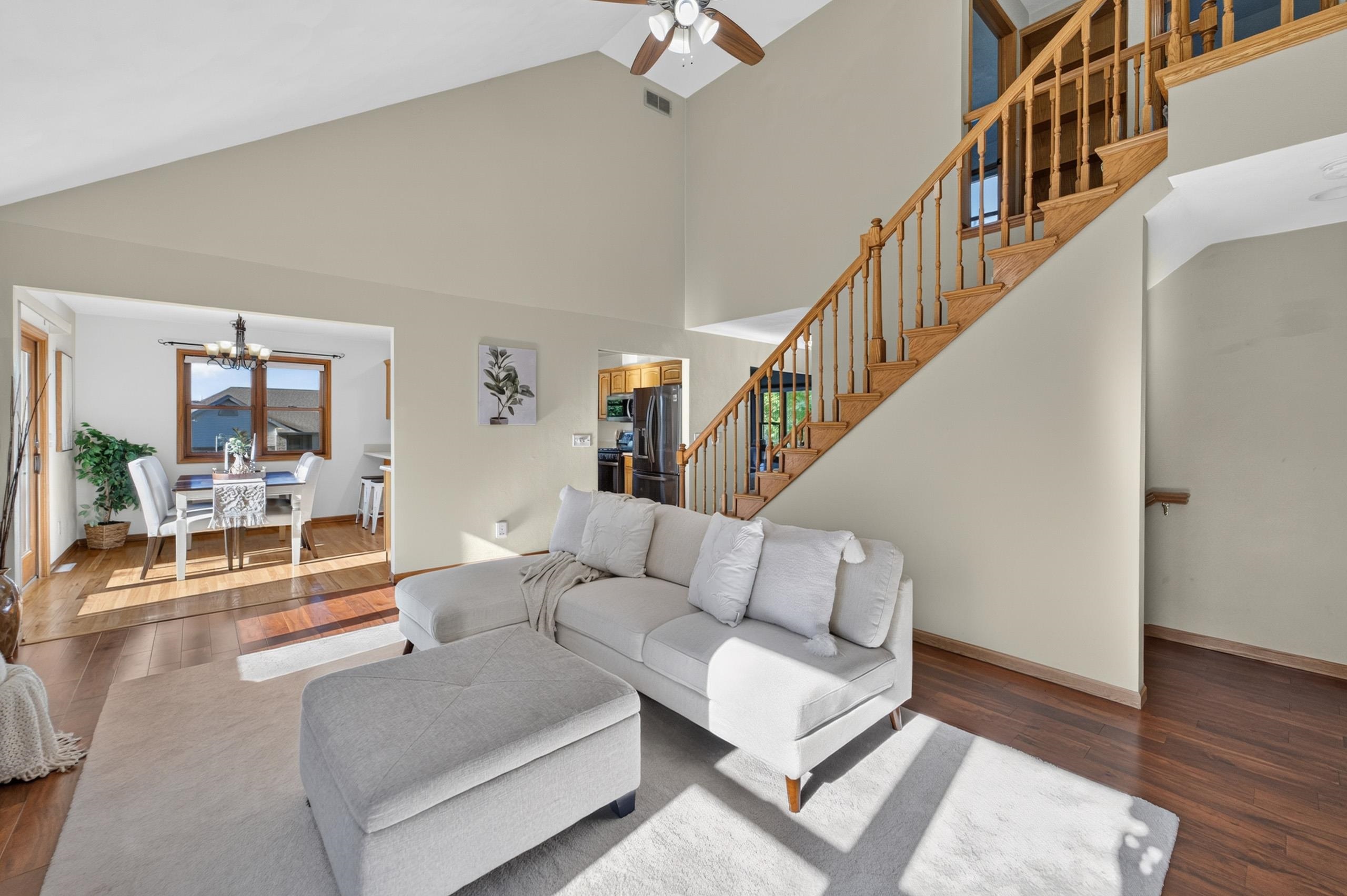 211 N Heatherstone Drive