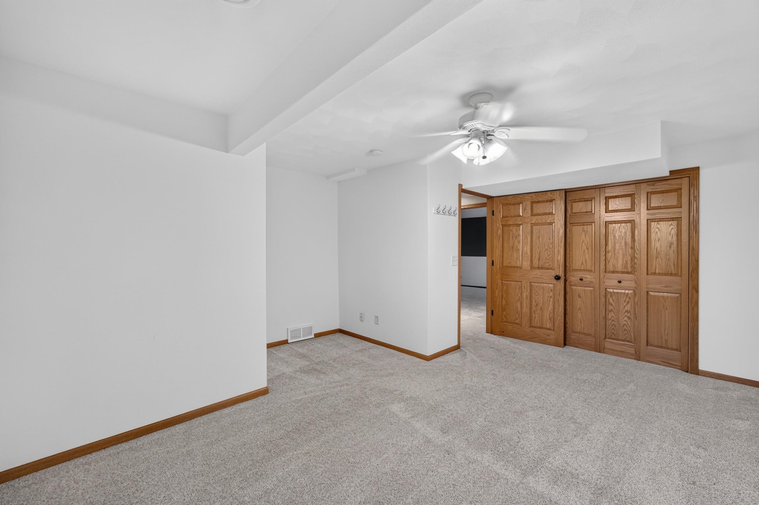 211 N Heatherstone Drive