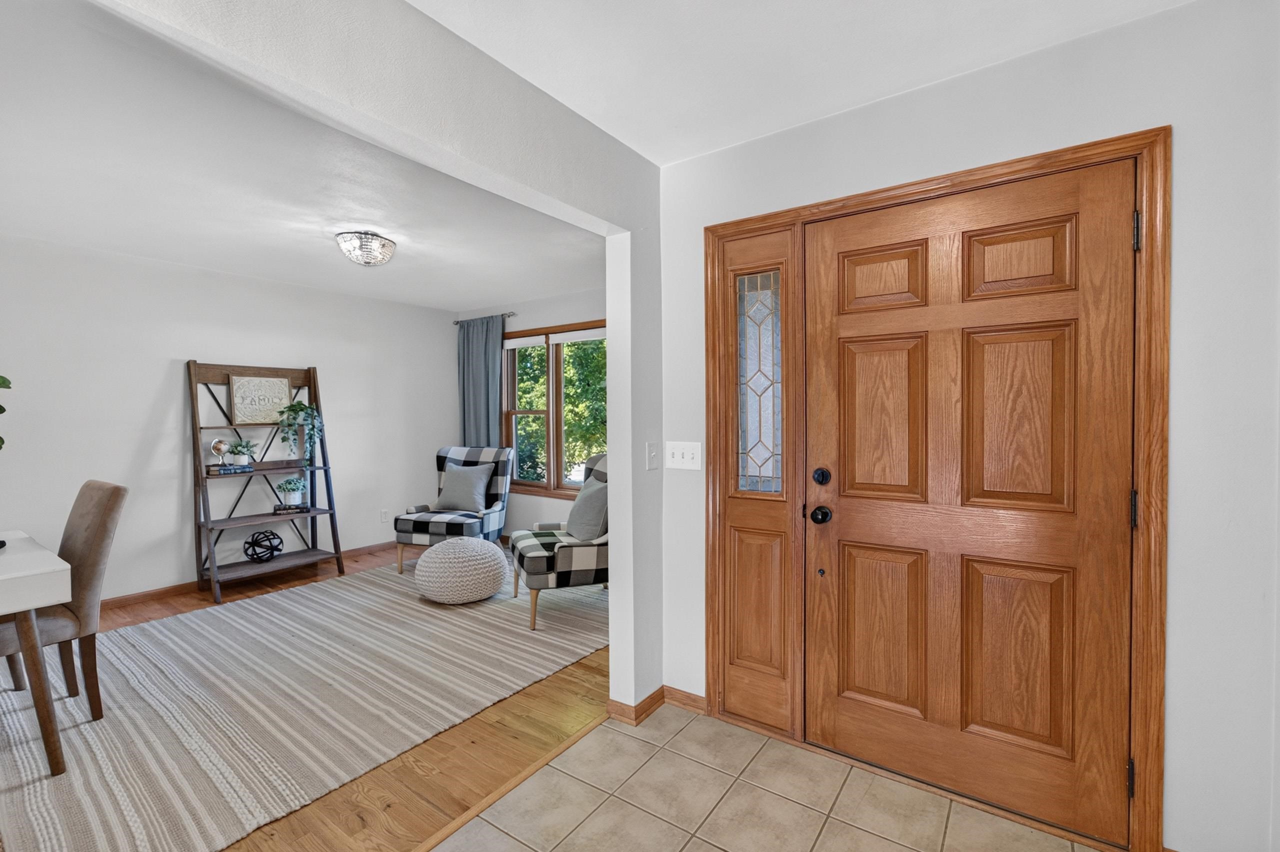 211 N Heatherstone Drive