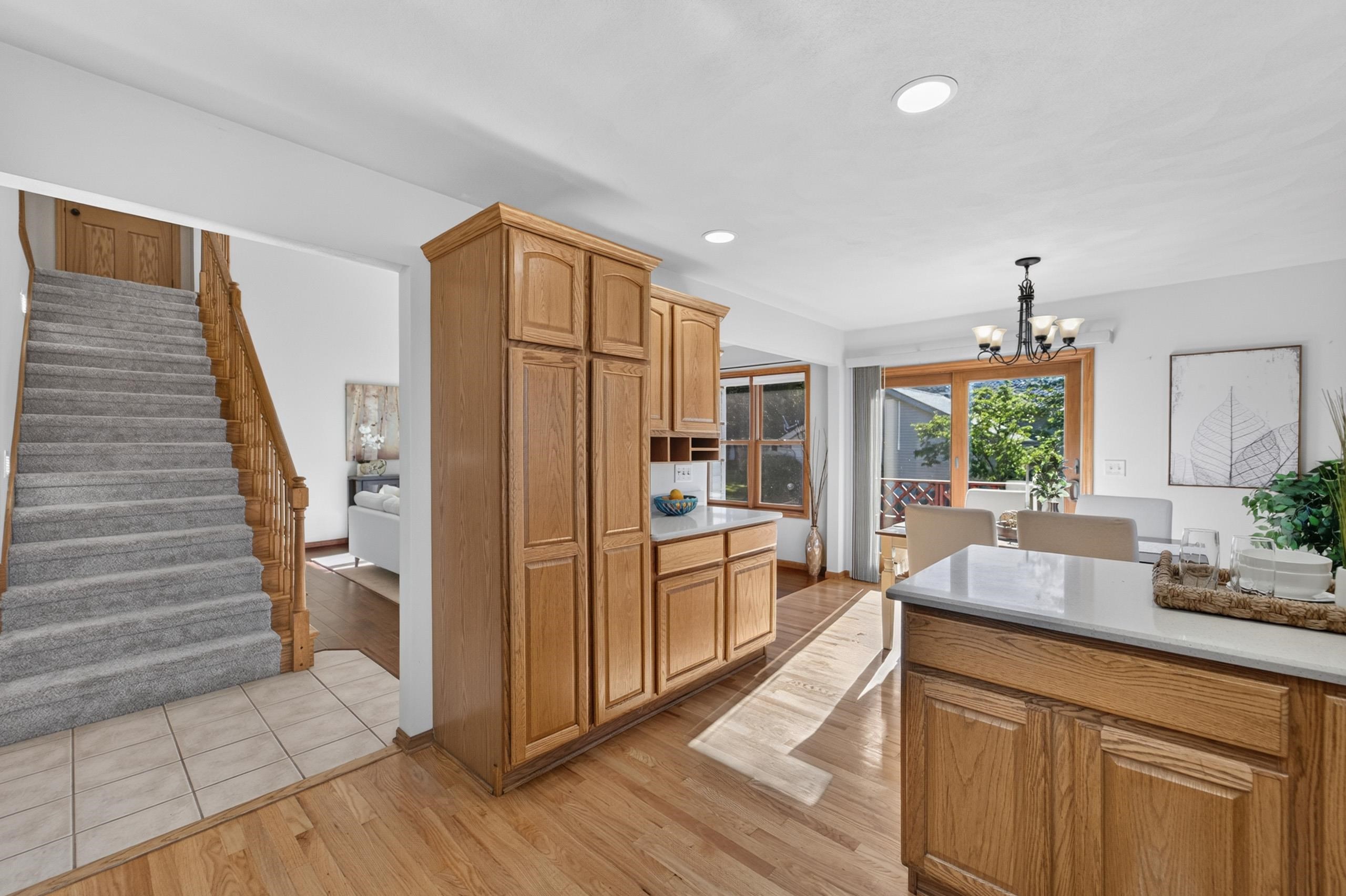 211 N Heatherstone Drive
