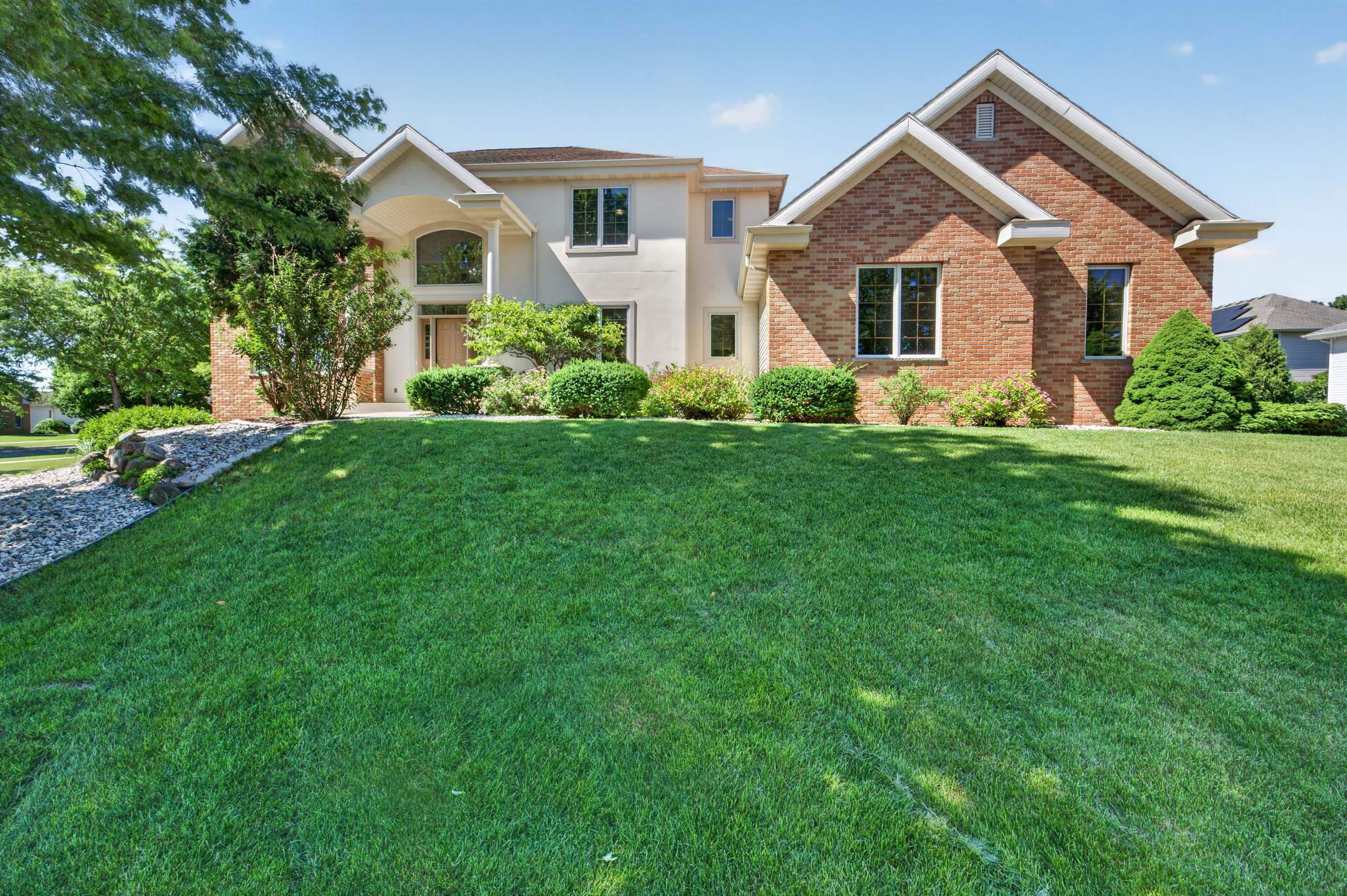 8701 Nelson Crossing
