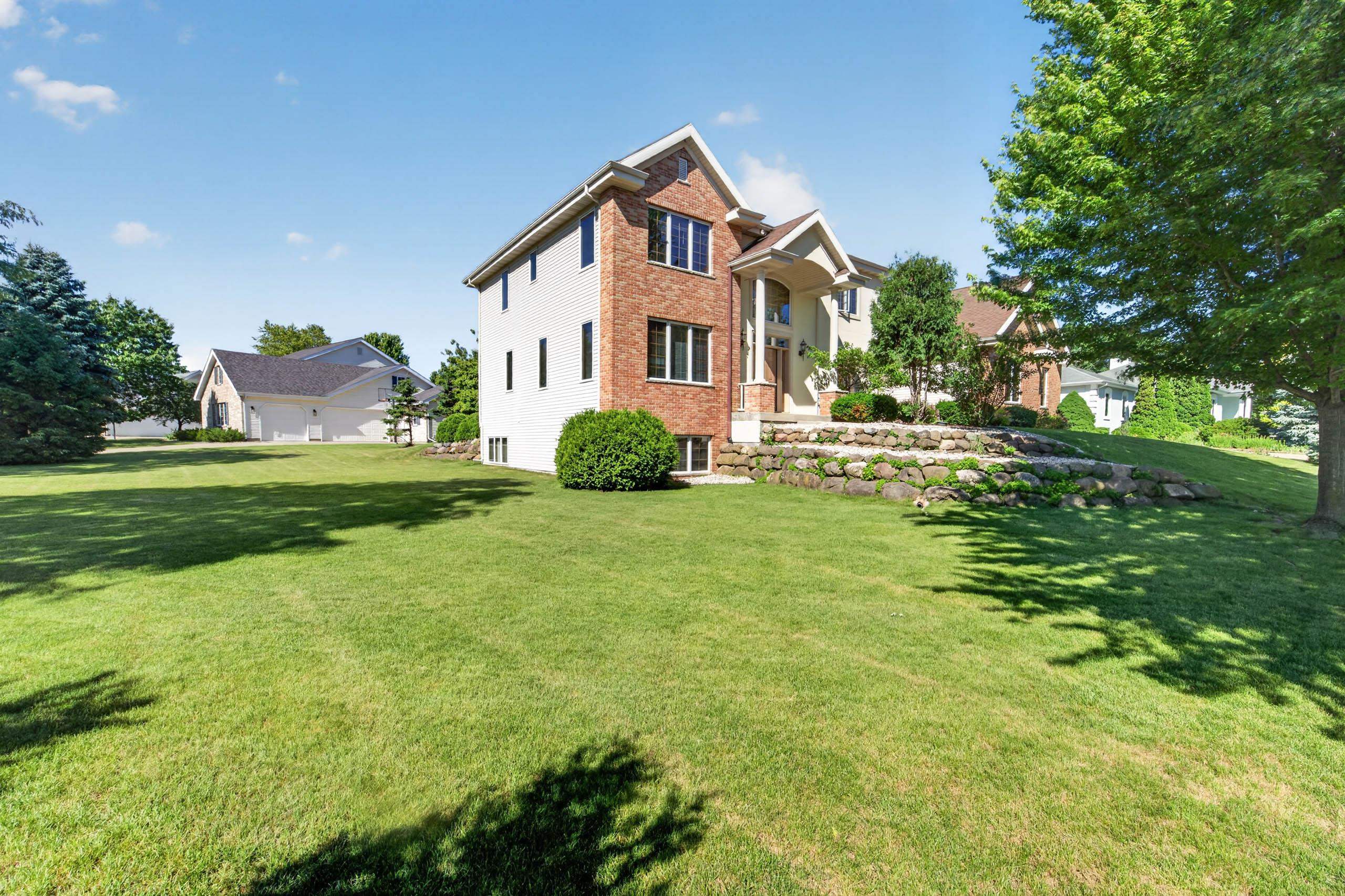 8701 Nelson Crossing