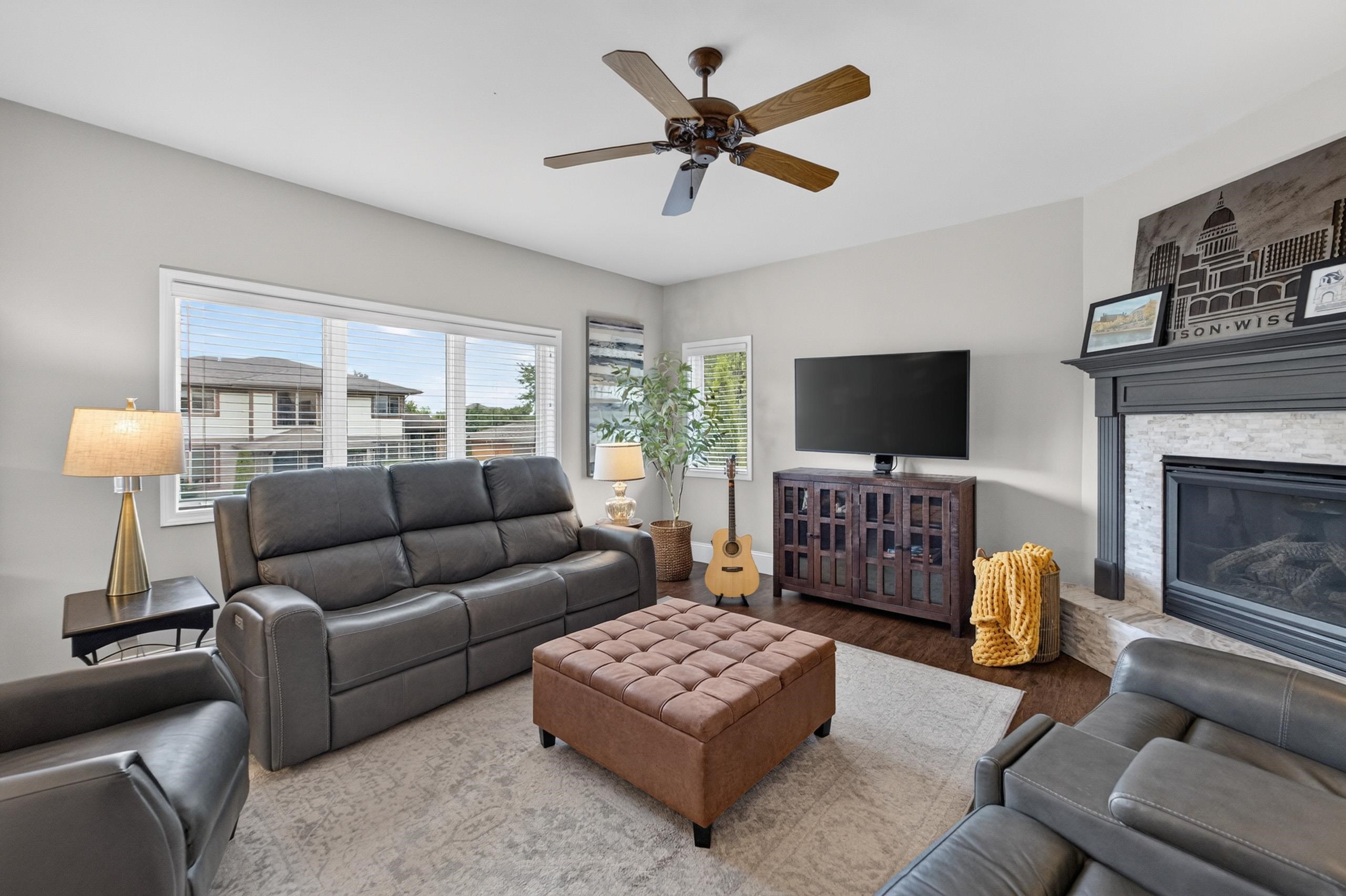 606 Pleasant Valley Parkway