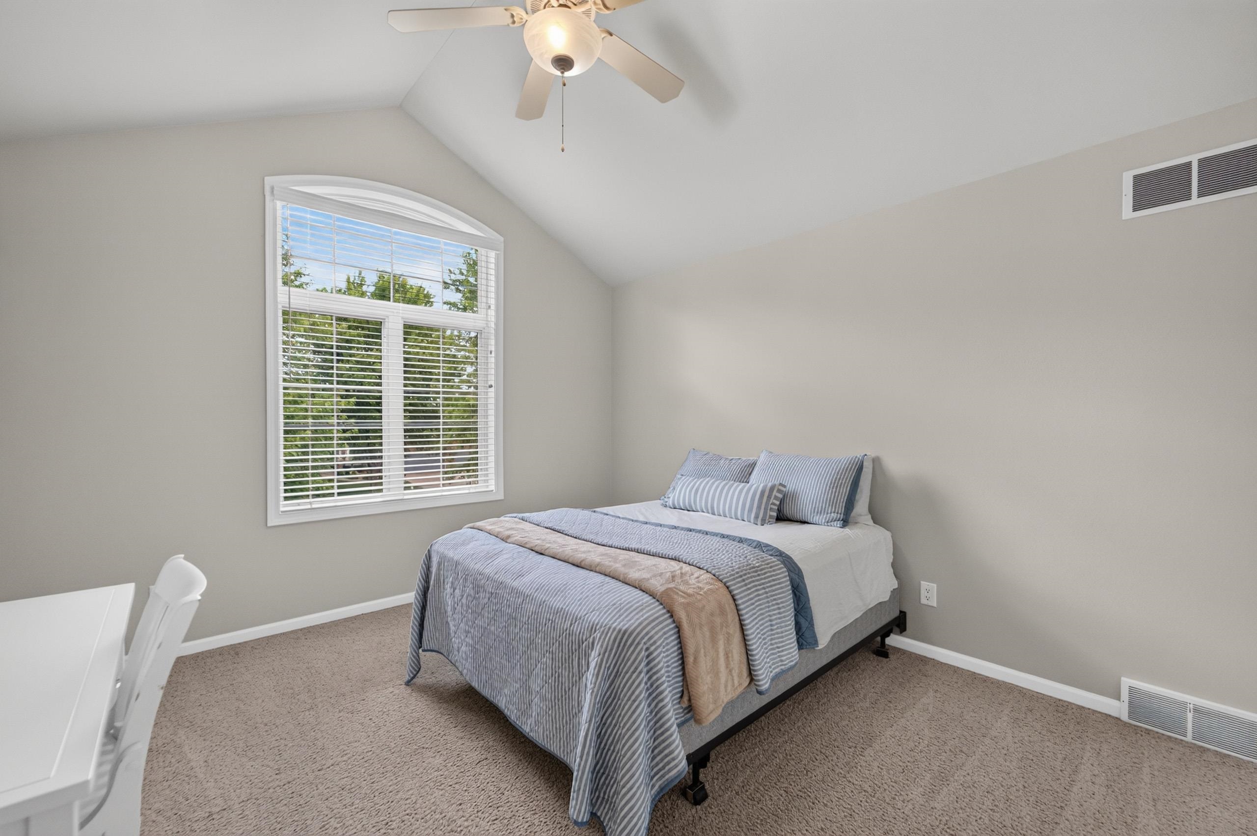606 Pleasant Valley Parkway