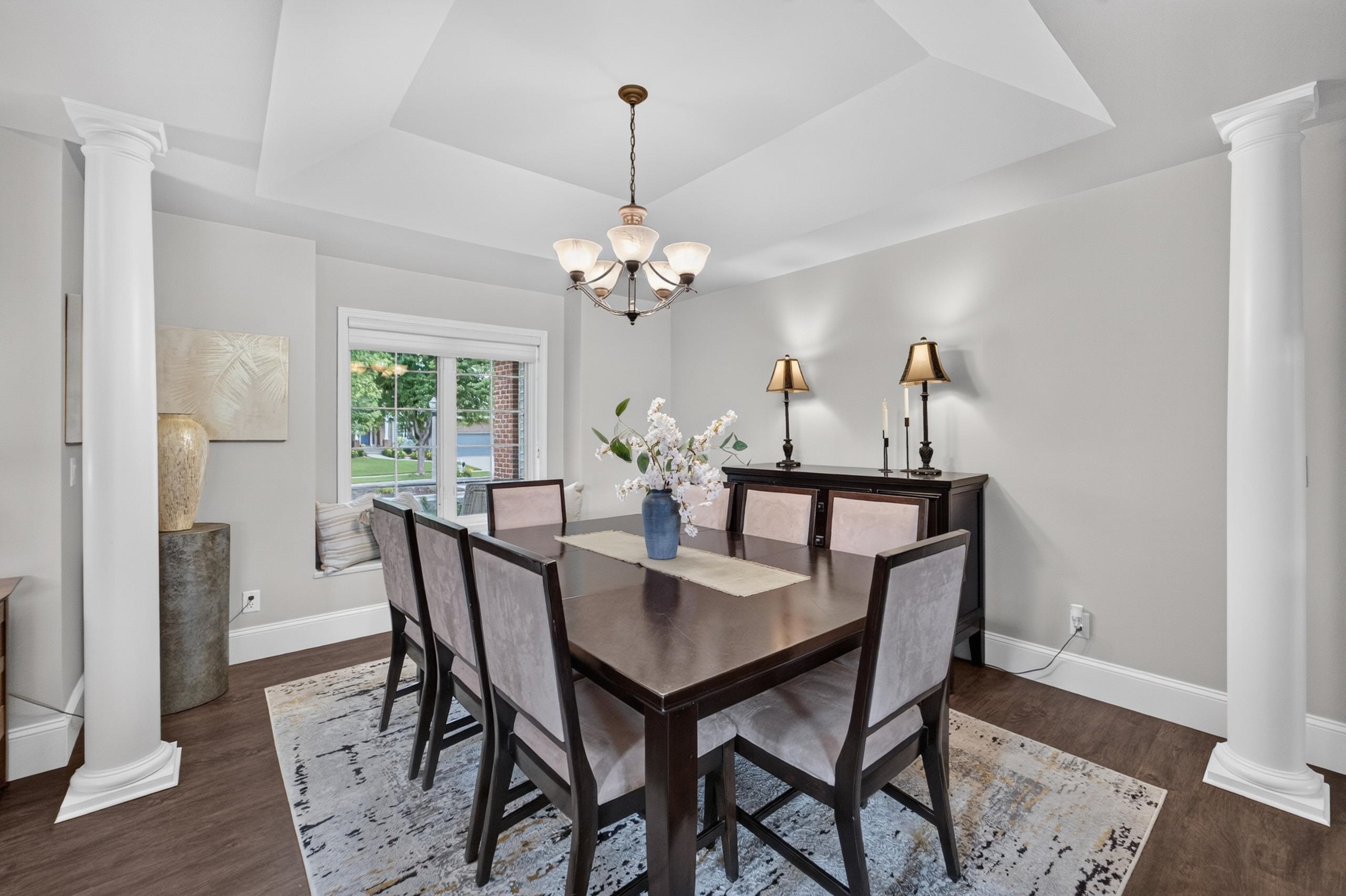 606 Pleasant Valley Parkway