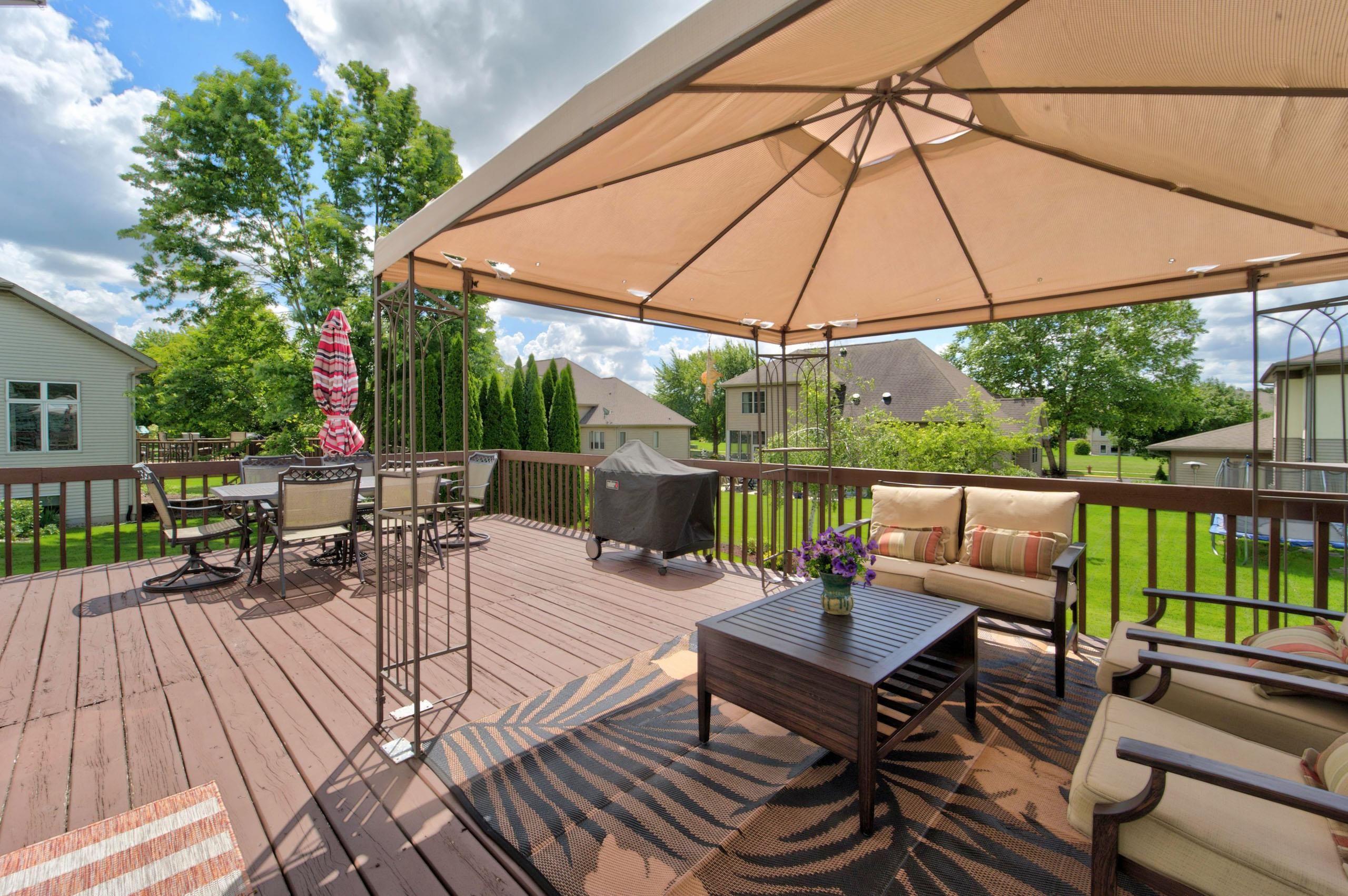 606 Pleasant Valley Parkway