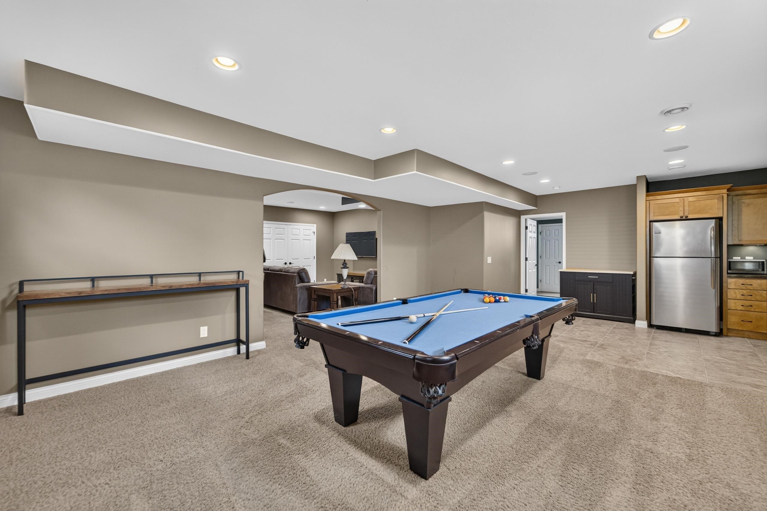 606 Pleasant Valley Parkway