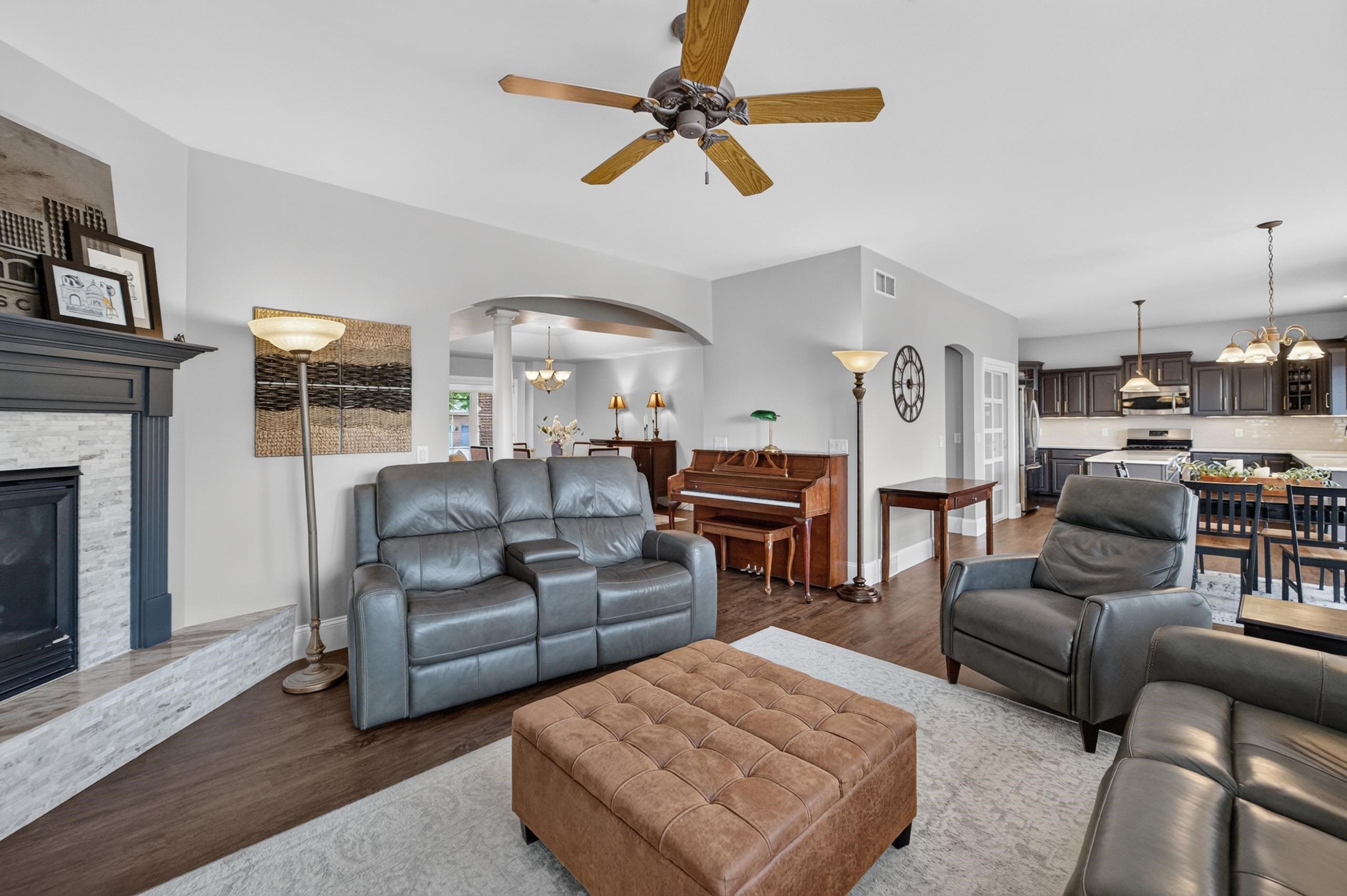 606 Pleasant Valley Parkway