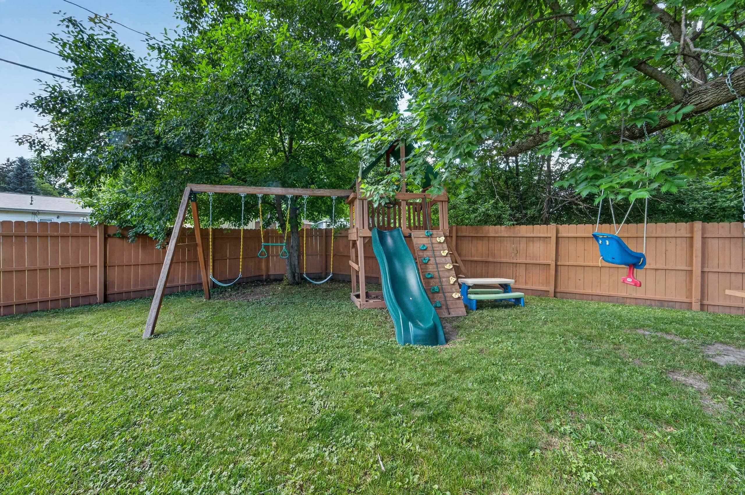 2206 Aspen Road
