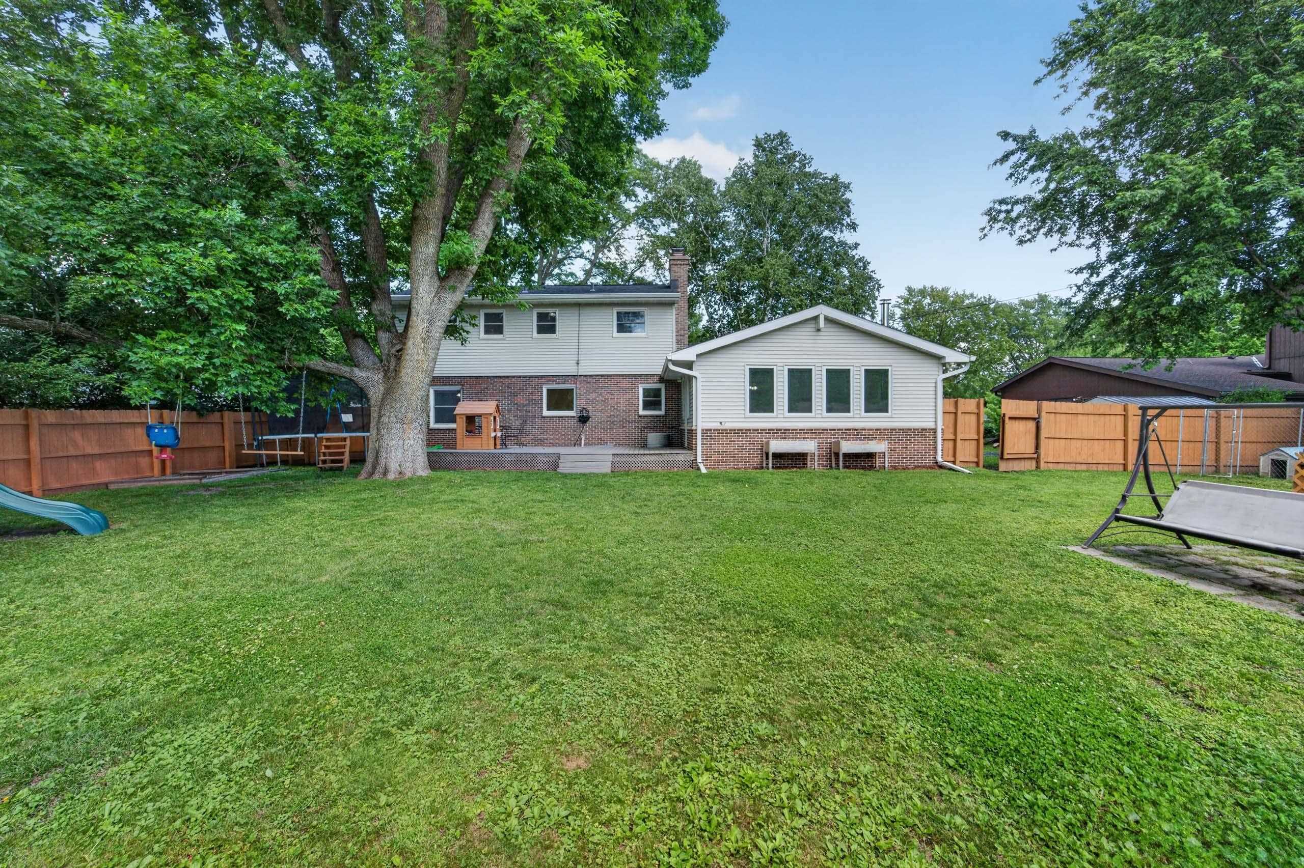2206 Aspen Road