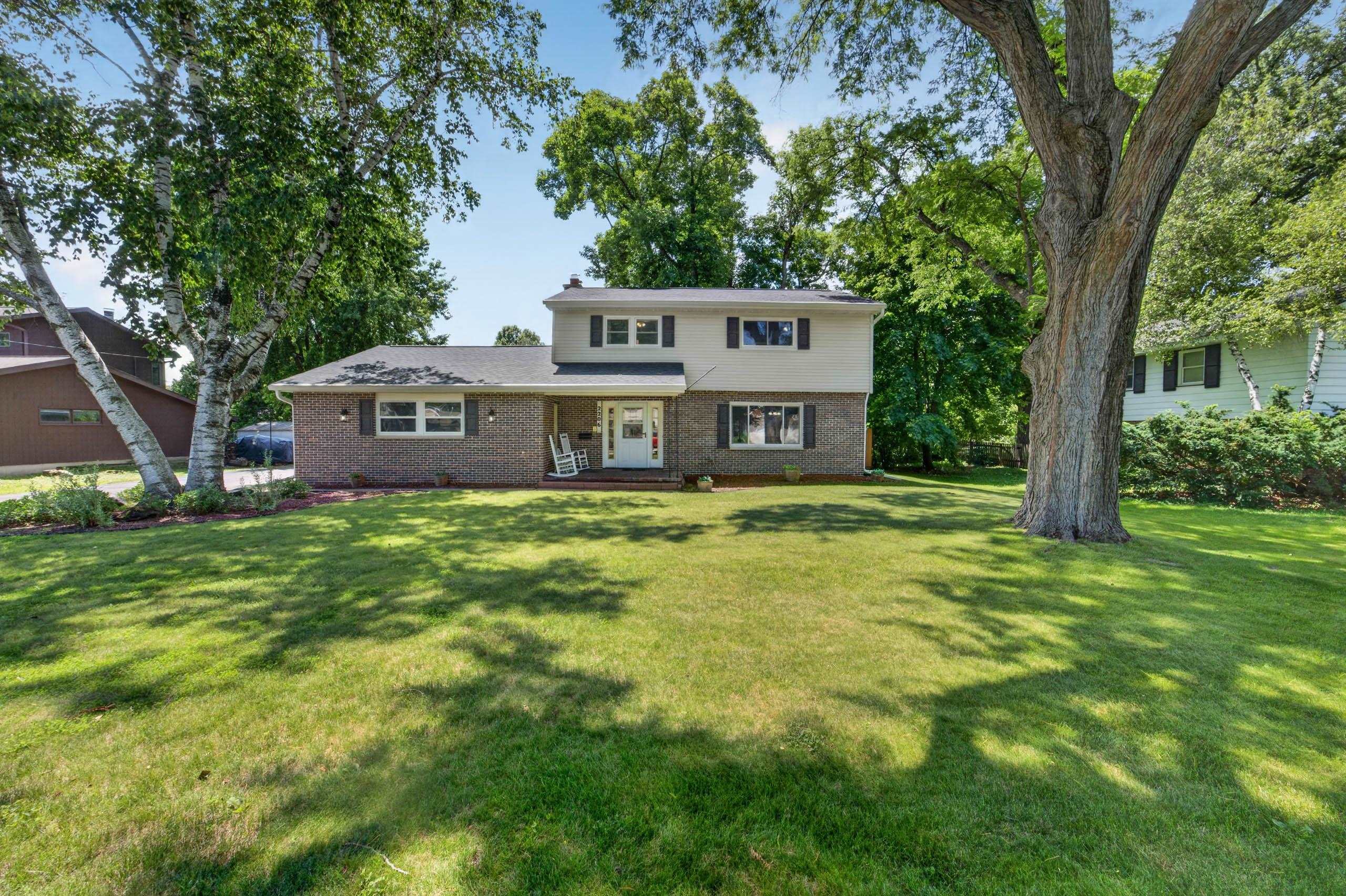 2206 Aspen Road