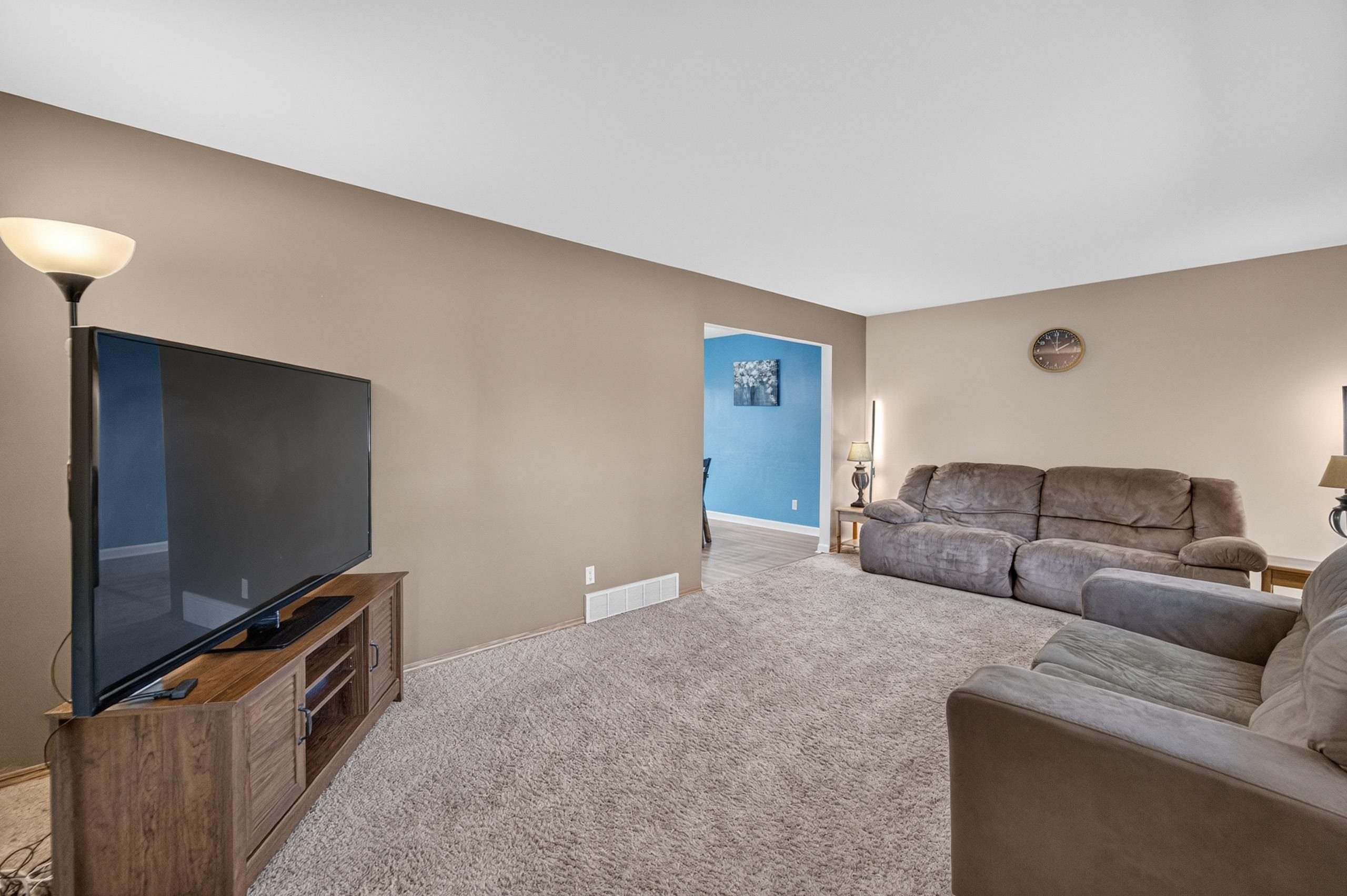 2206 Aspen Road
