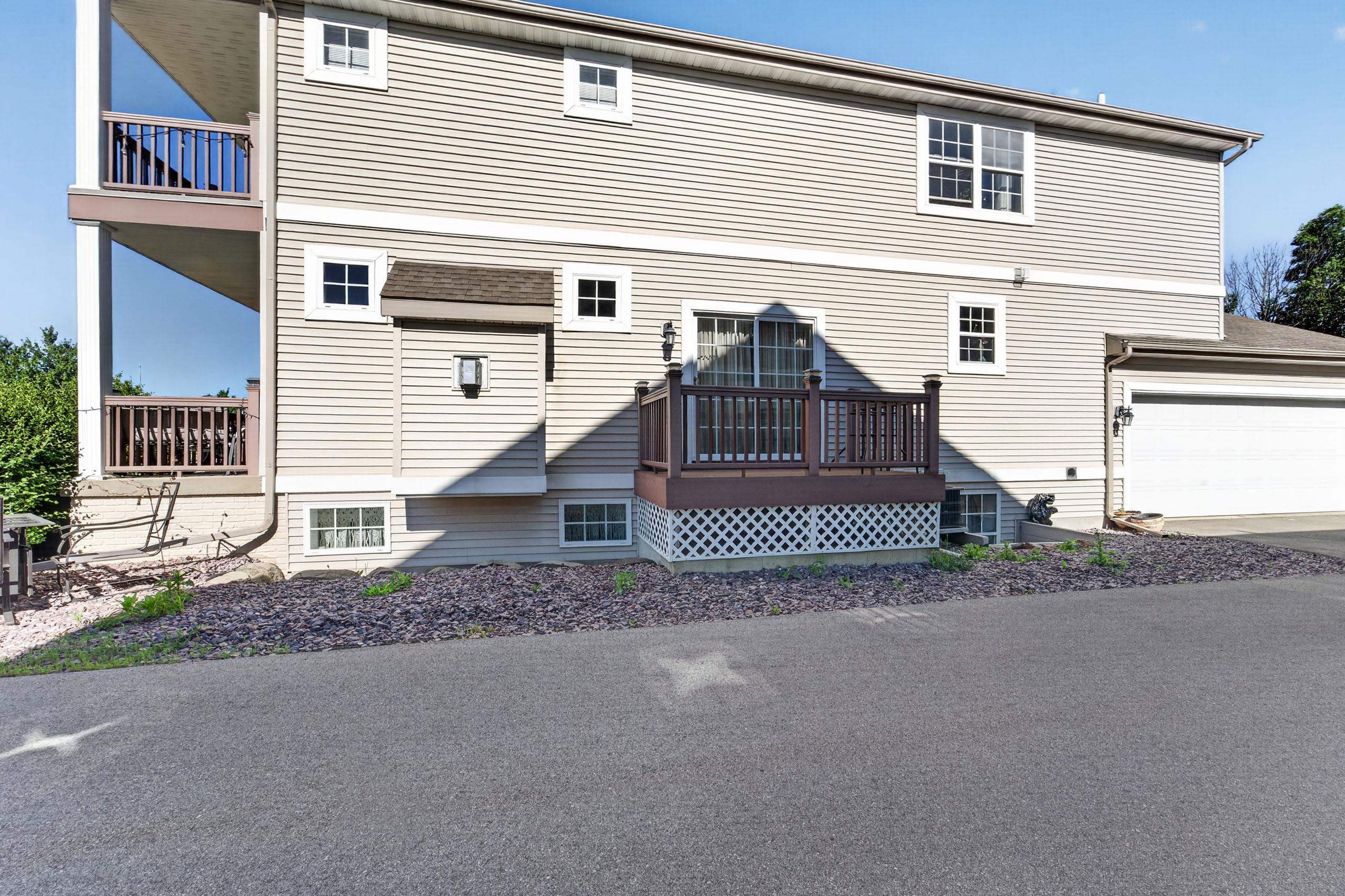 972 Stonehaven Drive