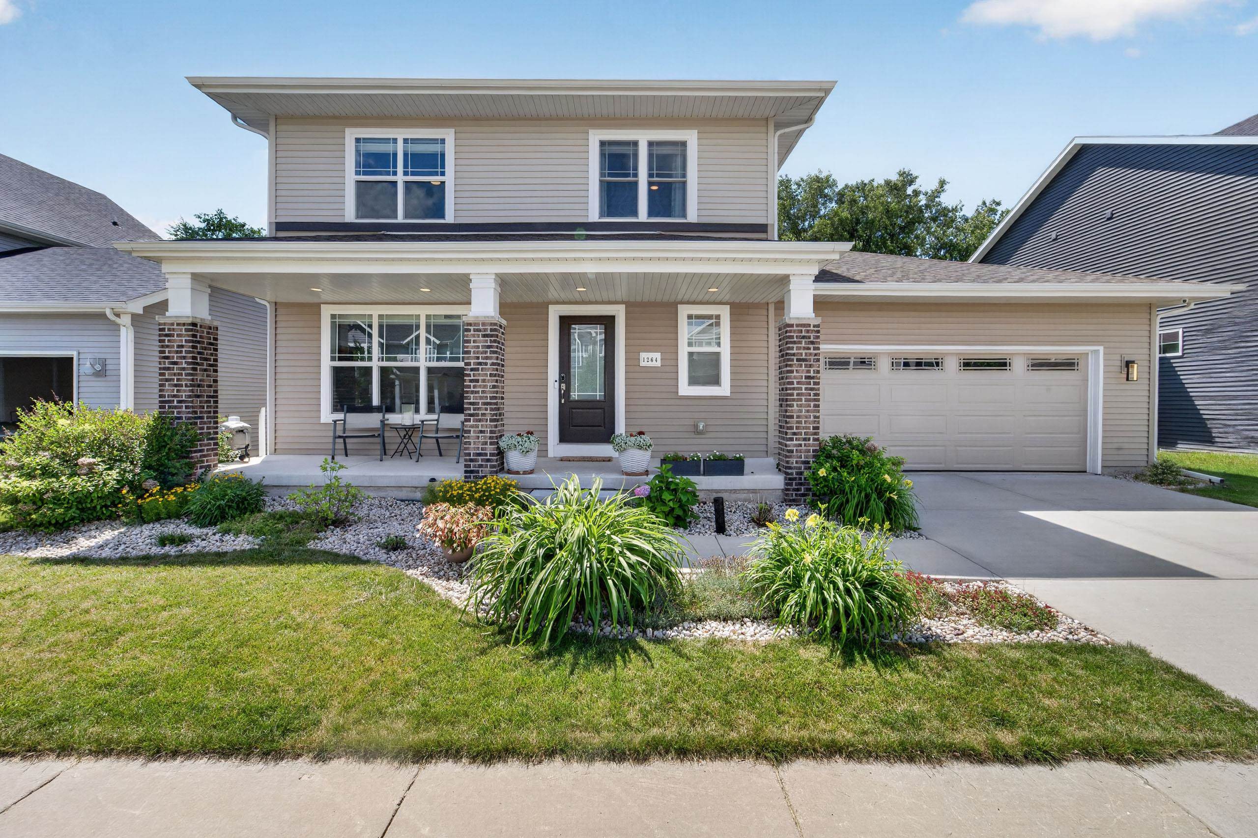 1264 Twisted Branch Way