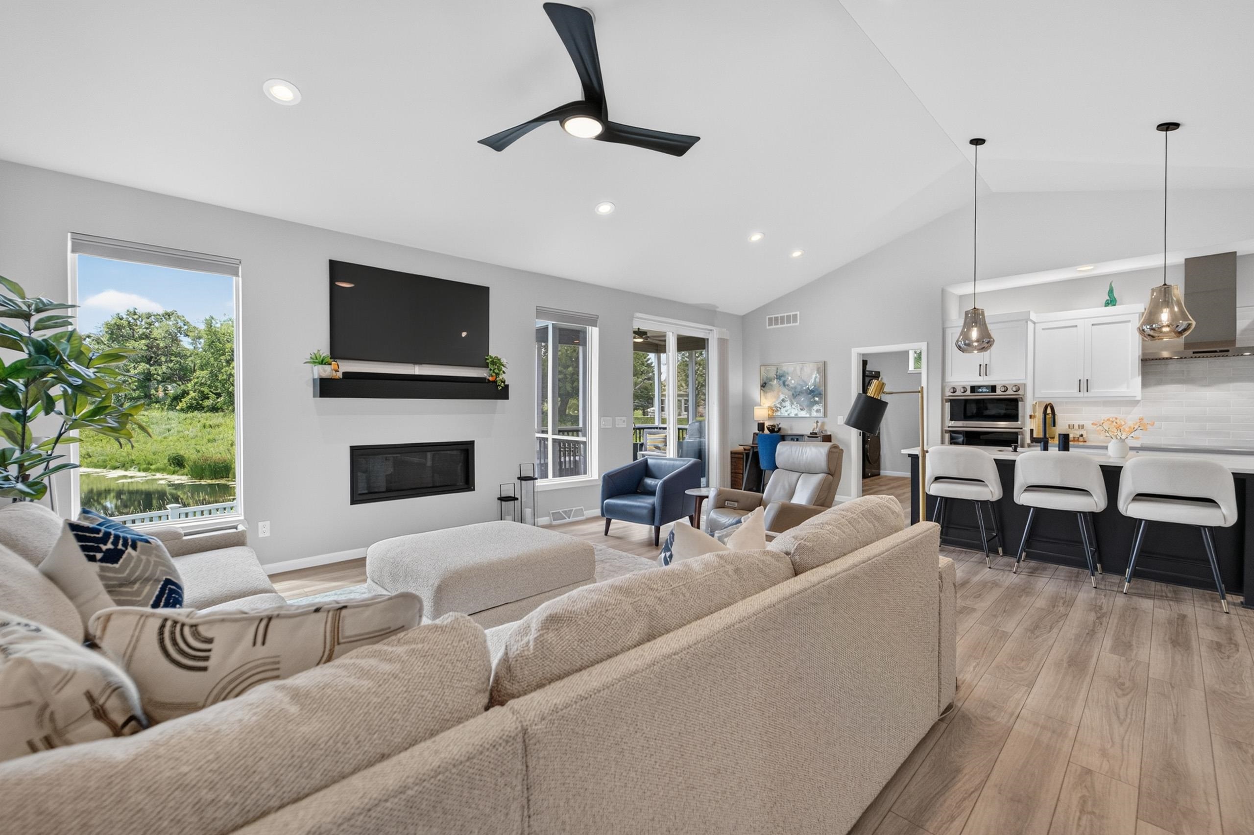 1132 Oak Knoll Road