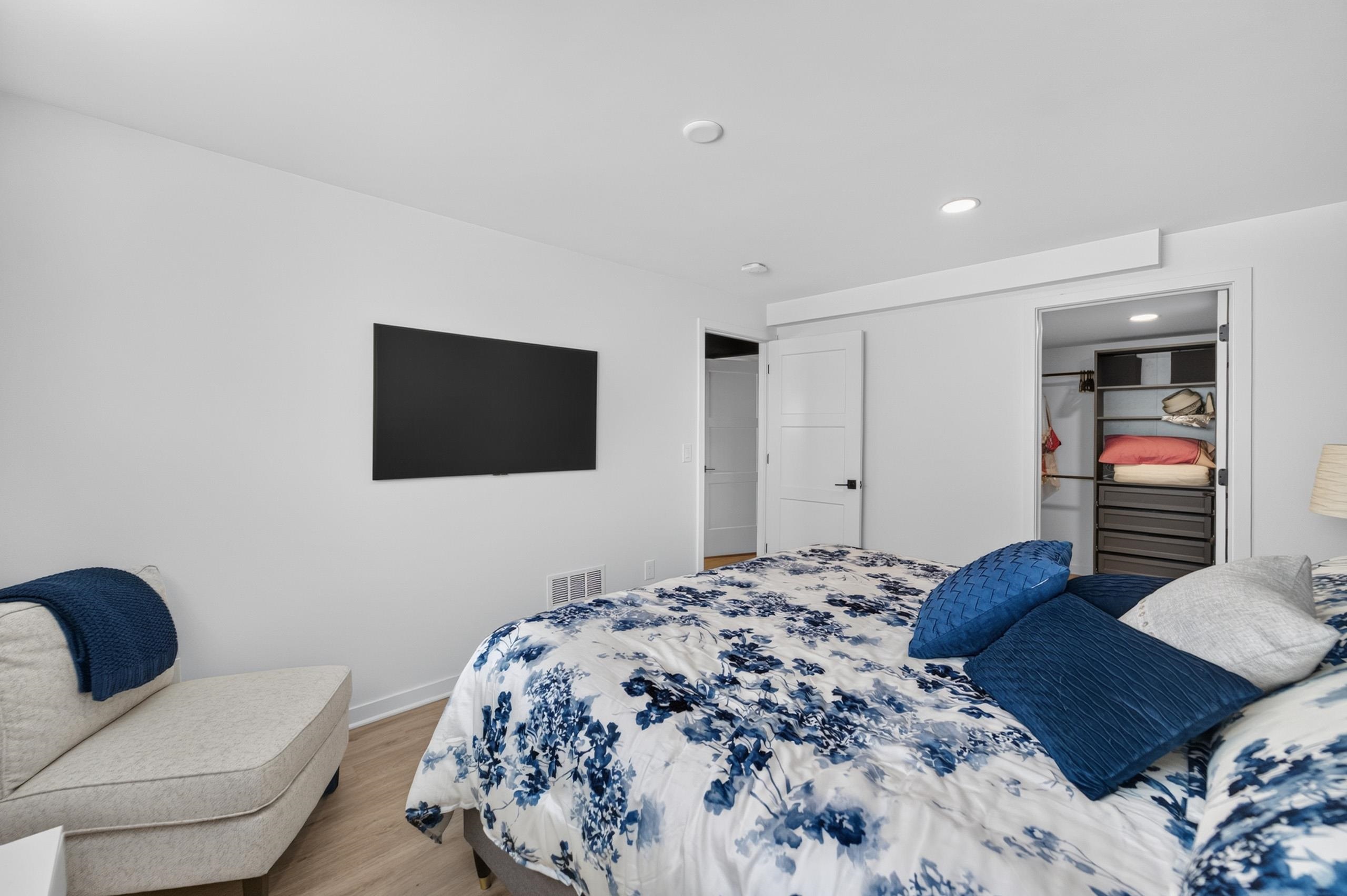 1132 Oak Knoll Road